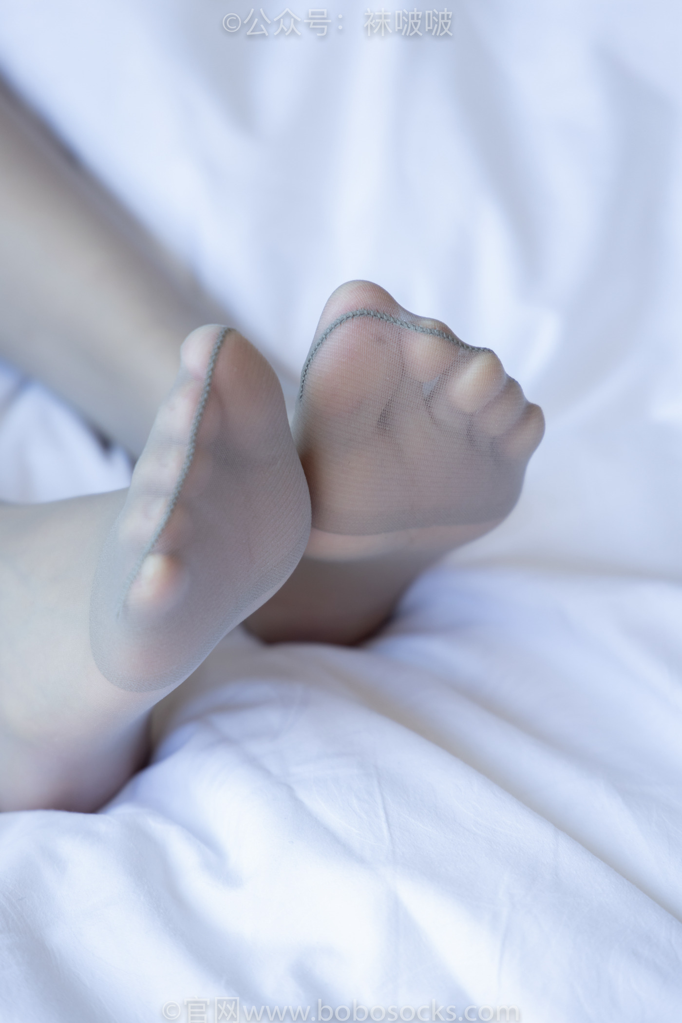 [BoBoSocks袜啵啵]NO.035 小甜豆-平底鞋、薄灰丝、薄咖啡丝 [133P/1V/2.05GB]