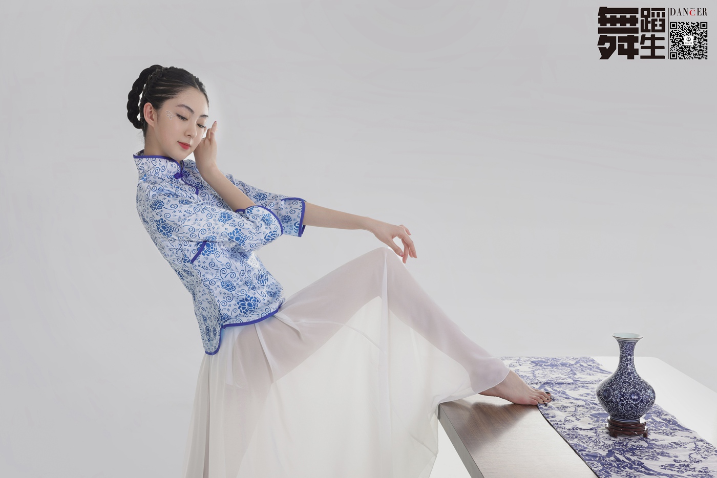 [GALLI嘉丽]舞蹈生日记 104 – 青花瓷 韩玉彤 [43P/397MB]