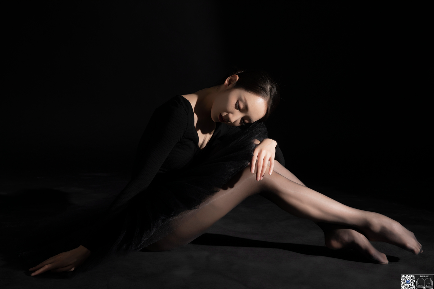 [GALLI嘉丽]舞蹈生日记 099 – 清清老师 [44P/335MB]