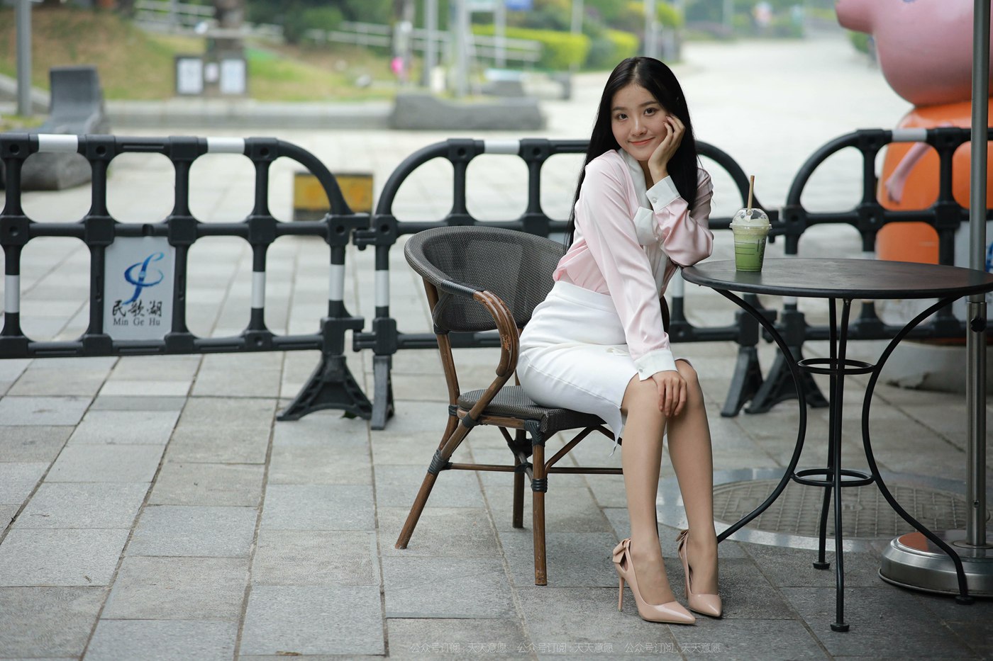 [IESS异思趣向]2021.11.19 丝享家978：婉苹《粉红色的回忆》[83P/76.4MB]