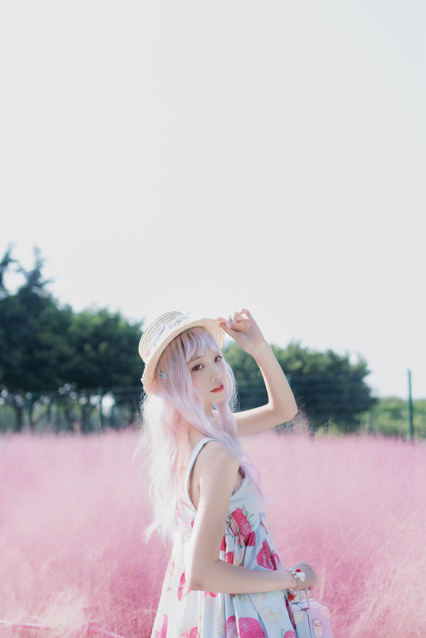 西瓜 – 粉草 [15P/108MB]