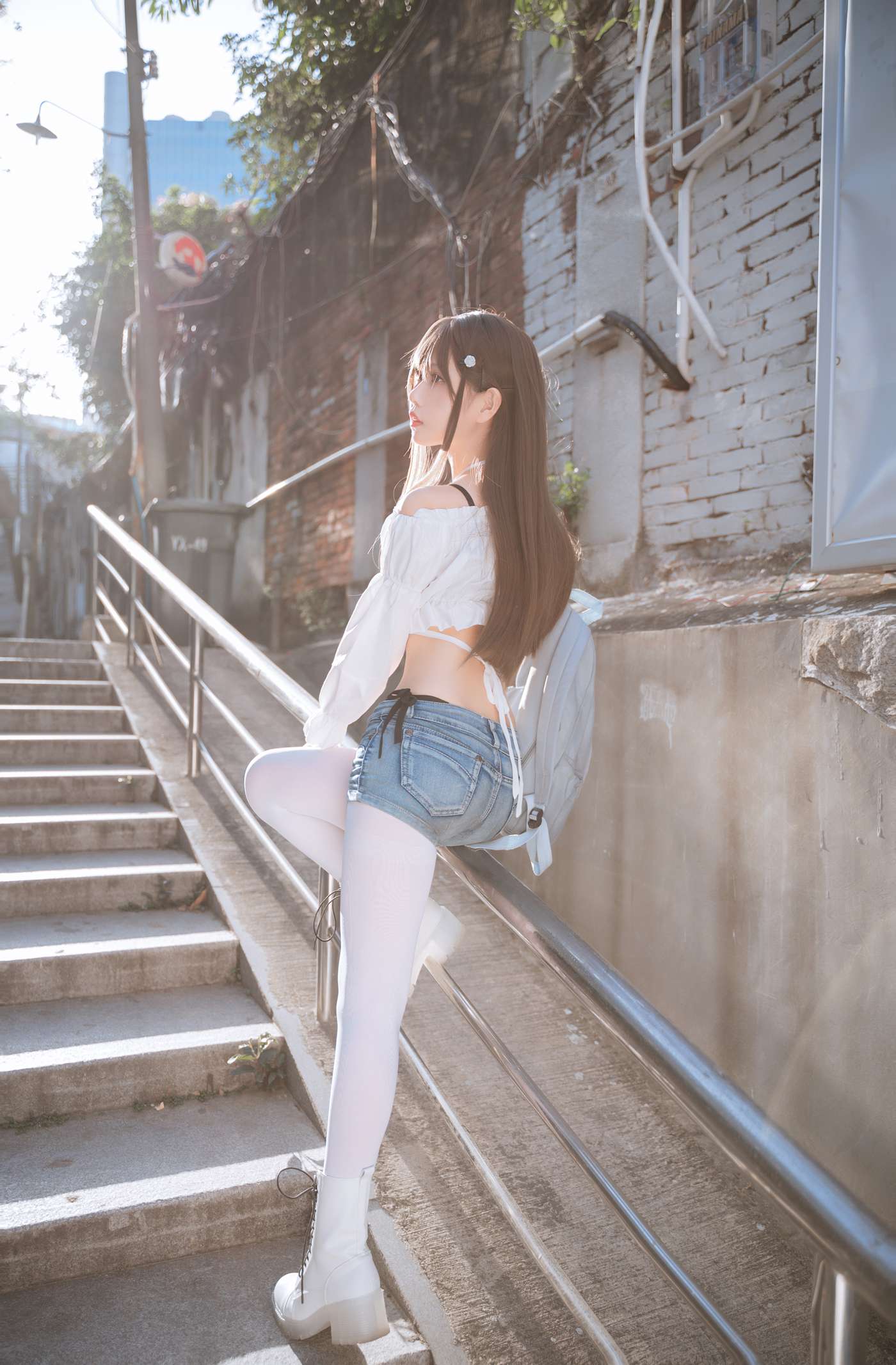 阳光美少女萌芽儿o0 - 邻家小恶魔 [46P/1V/426MB]