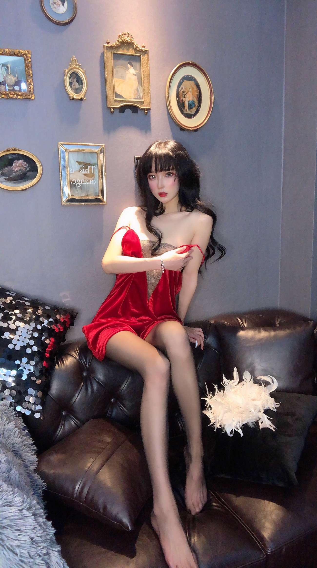 阿包也是兔娘 - 红丝绒睡衣[18P/57.6MB]