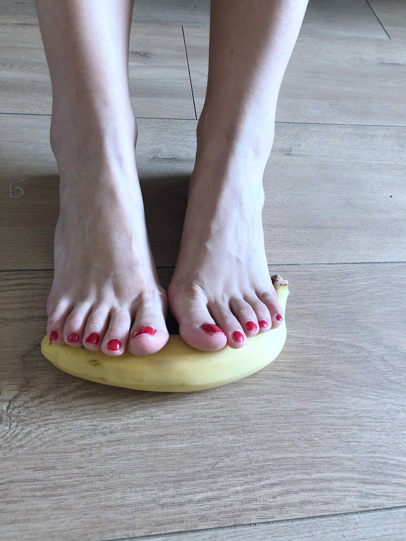 安乔乔儿(Nia乔乔) 踩香蕉[134P/558MB]