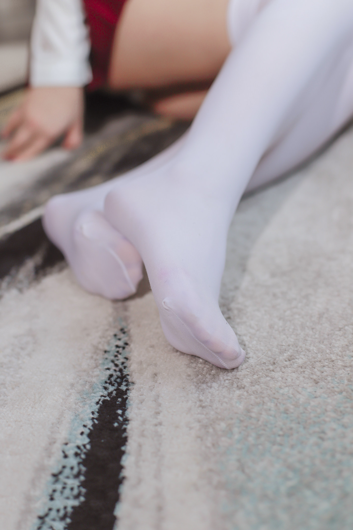 Cosplay日奈娇 - JK少女红裙 [28P/276MB]