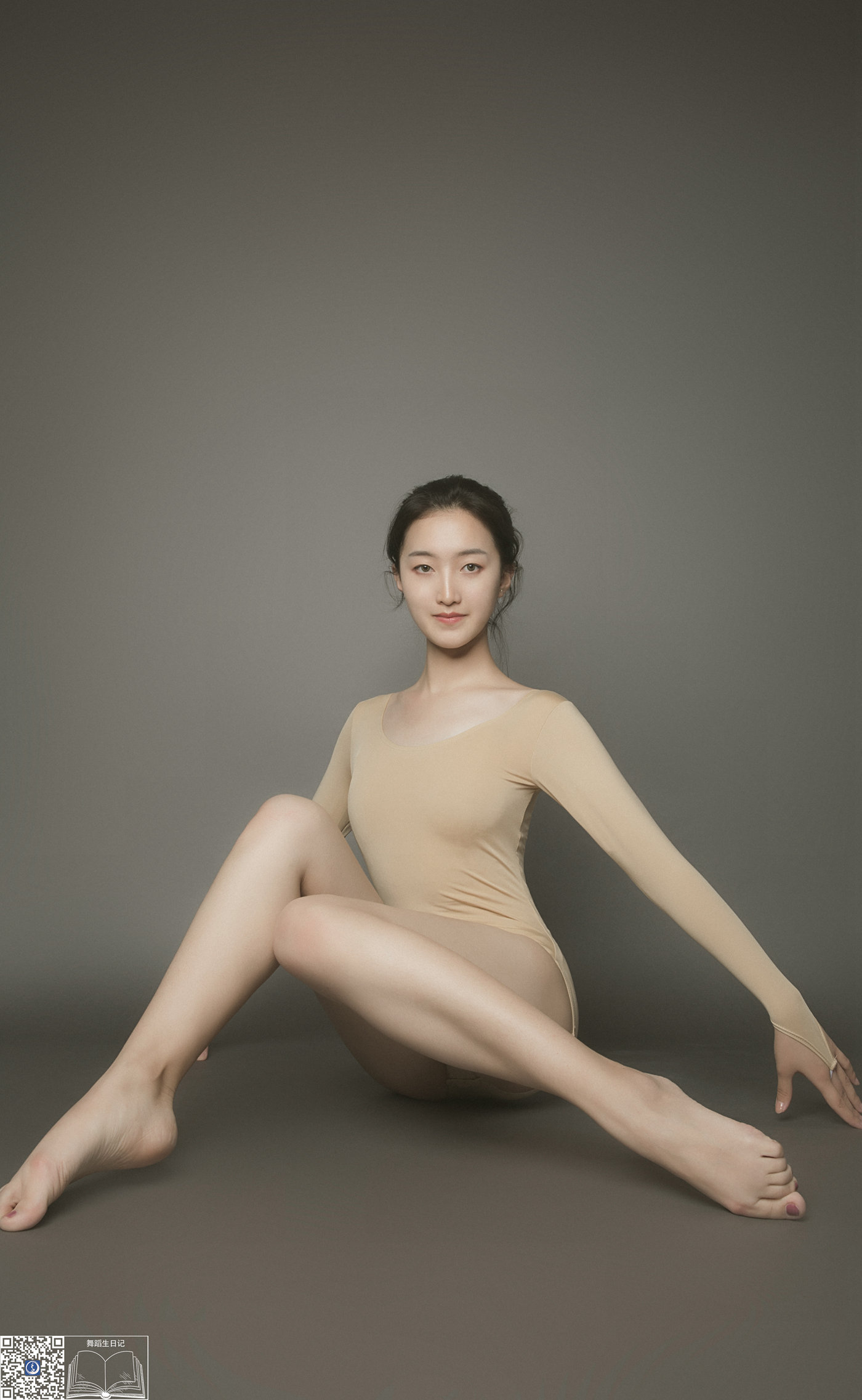 [GALLI嘉丽]舞蹈生日记 096 – 欣美 [35P/113MB]