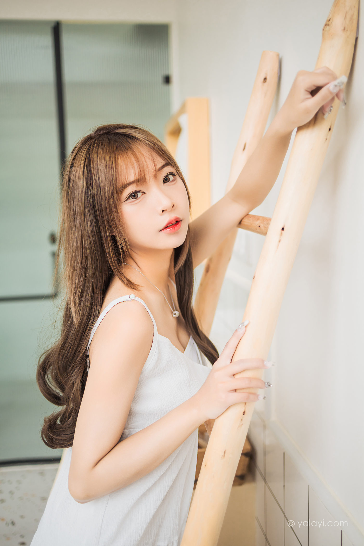 [YALAYI雅拉伊] 2022.05.13 NO.931 小女友 阿禾[47P/413MB]