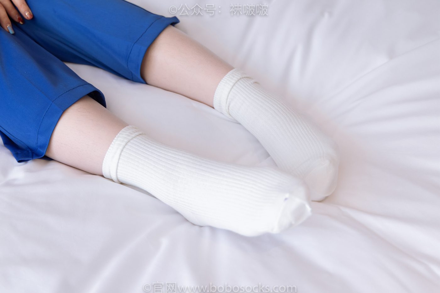 [BoBoSocks袜啵啵]NO.042 砂糖-校服、板鞋、白棉袜、油亮白丝 [139P/1V/6.72GB]