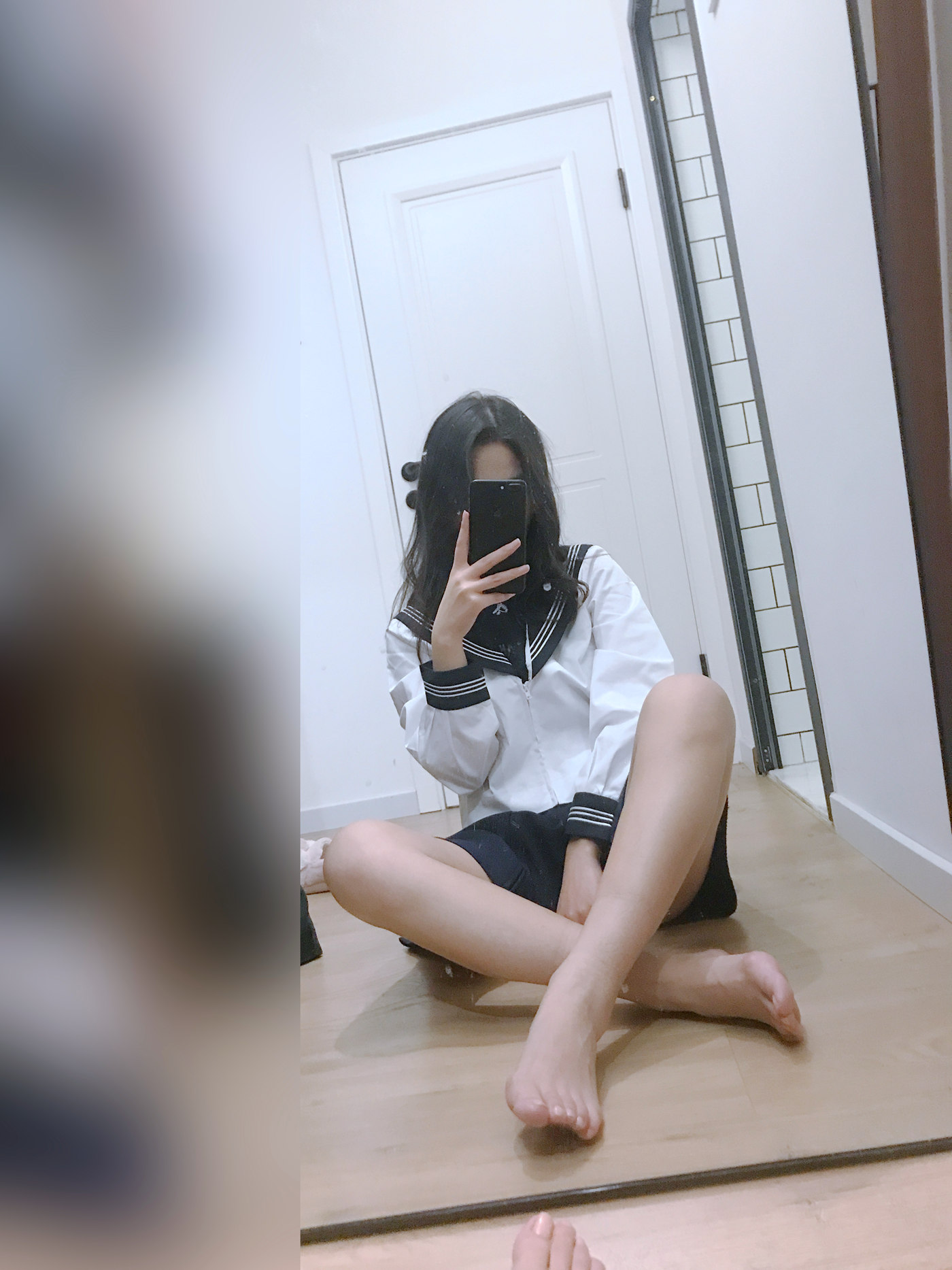 安乔乔儿(Nia乔乔)学姐来了 [124P/223MB]