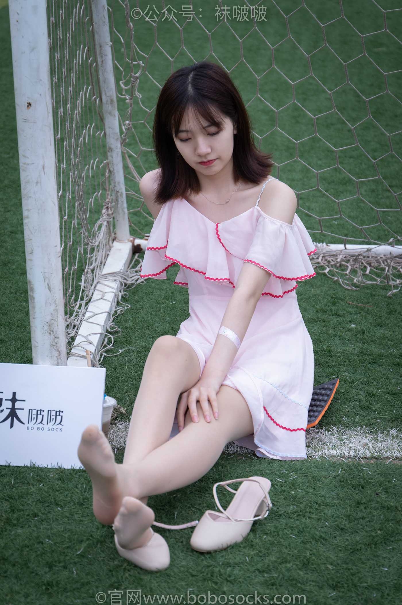 [BoBoSocks袜啵啵]NO.057 小甜豆-高跟鞋、肉丝 [135P/1V/7.79GB]