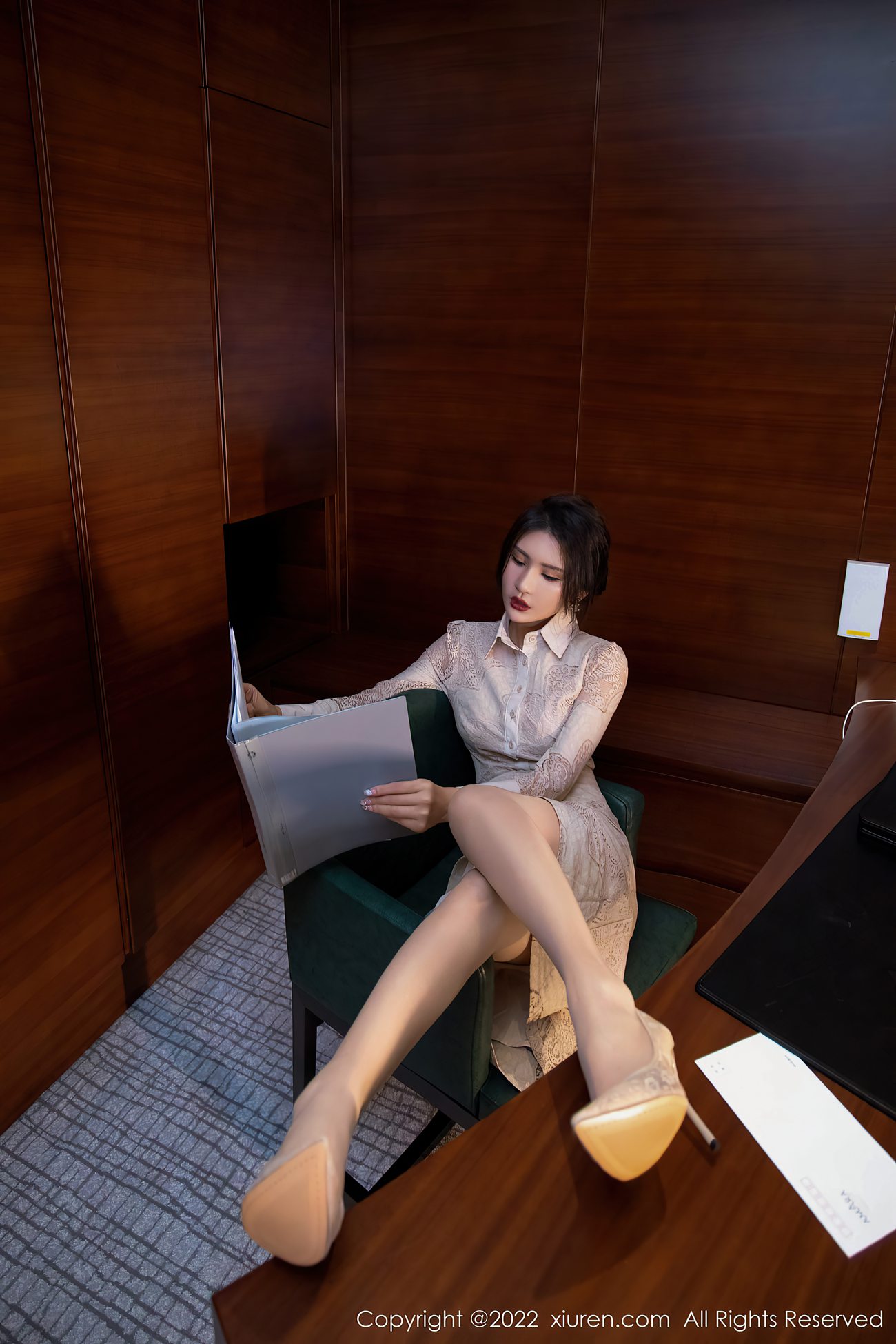 [Xiuren秀人网]2022.04.15 NO.4874 Emily尹菲 [64+1P/596MB]