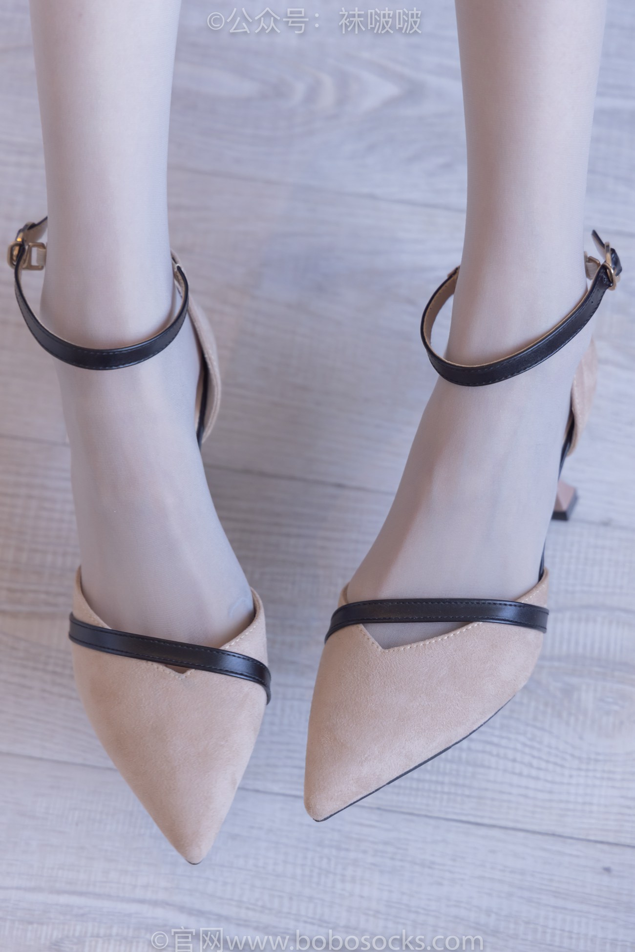 [BoBoSocks袜啵啵]NO.083 稚予-高跟鞋、凉鞋、白丝、裸足涂白色指甲油剧情[140P/1V/6.11GB]
