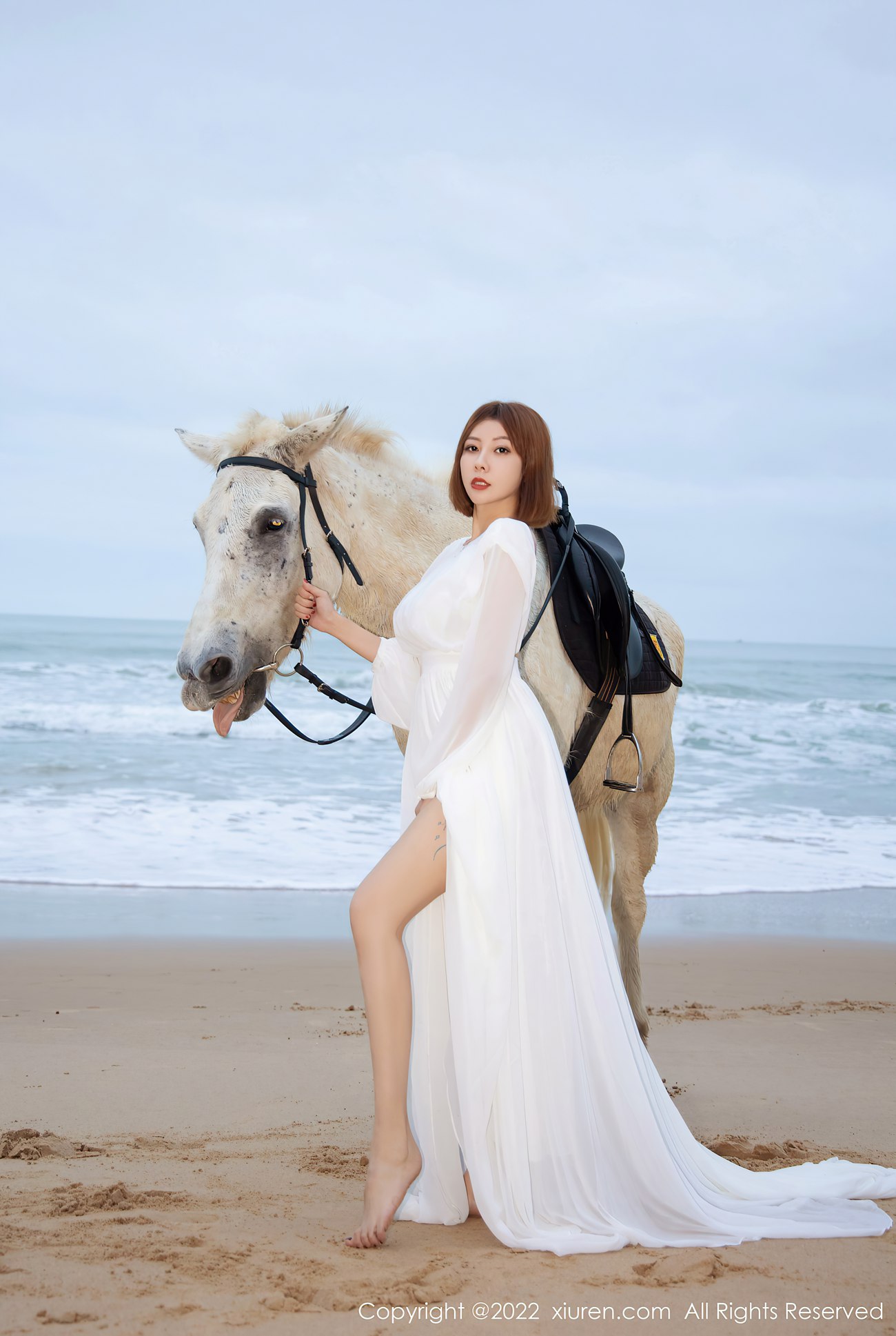 [Xiuren秀人网]2022.04.12 NO.4853 果儿Victoria [40+1P/347MB]