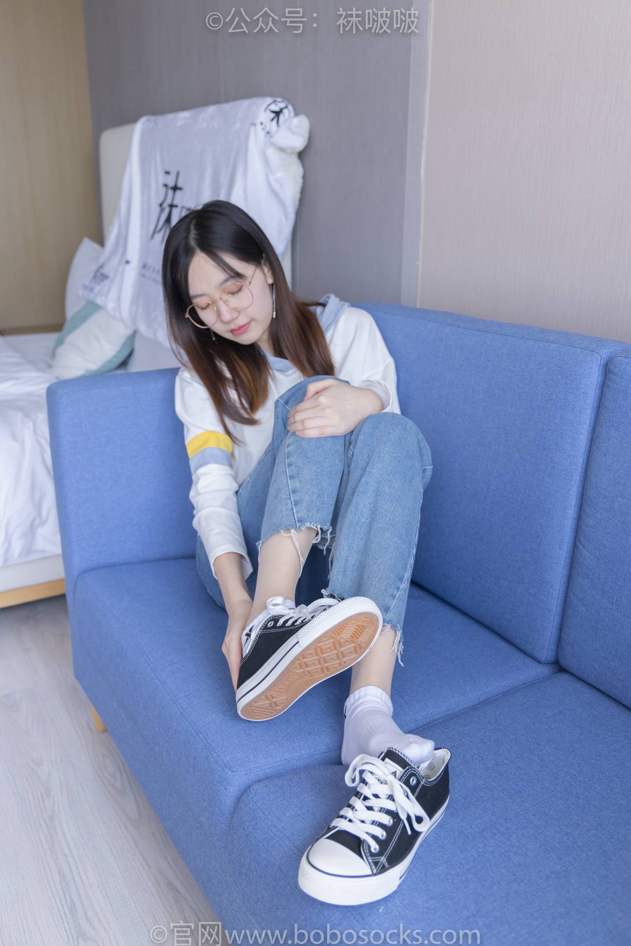 [BoBoSocks袜啵啵]NO.080 小甜豆-帆布鞋、白棉袜、肉丝 [140P/1V/6.63GB]