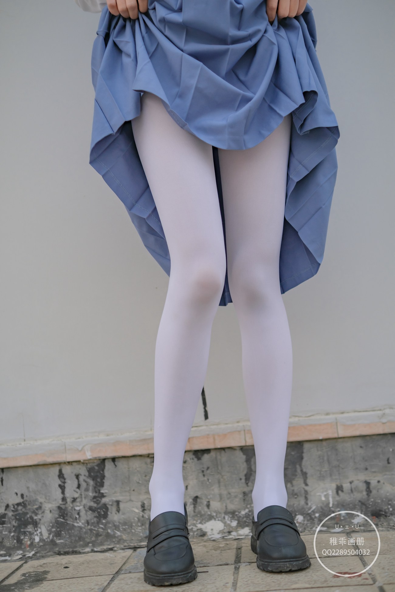 柴系小乖(稚乖画册) - 夜夜 天台真空80D白丝 [79P/1V/1.10GB]