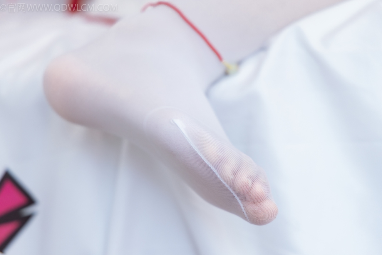 物恋传媒 NO.1063 心心-红红火火[129P/1V/3.71GB]