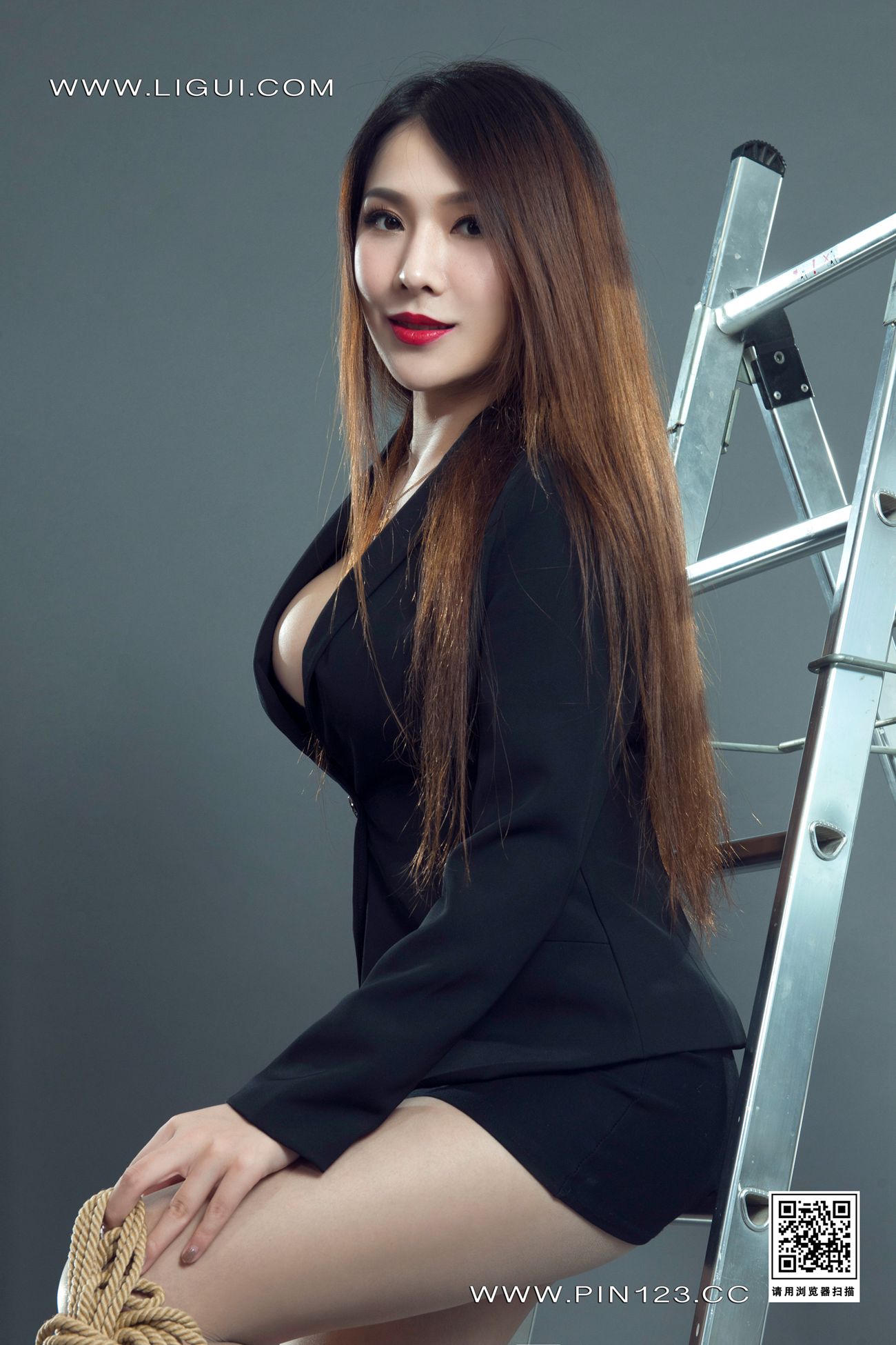 [Ligui丽柜]2022.06.09《紧缚职女》文静[59+1P/65MB]