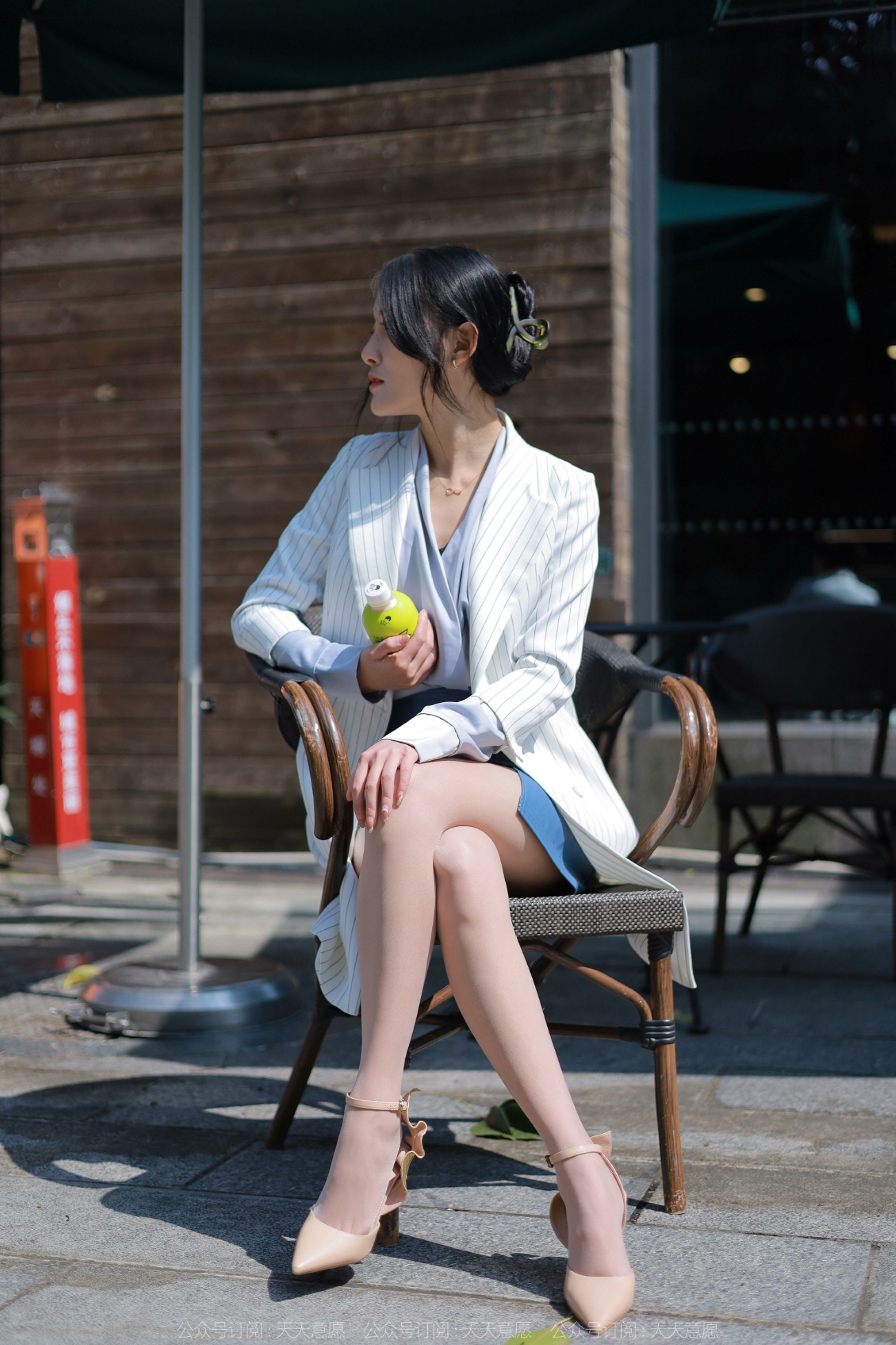 [IESS异思趣向] 耽丝 220311蓝衣女神婉萍 [84P/100MB]