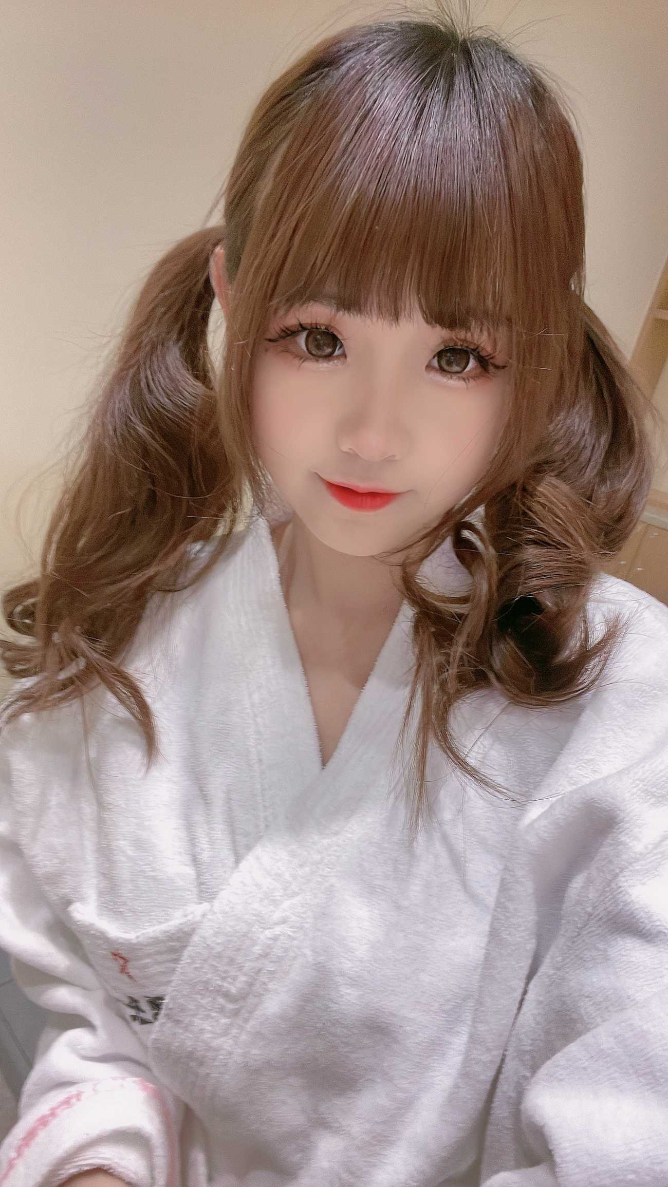 miko酱ww - 泡汤啦[18P/3V/268MB]