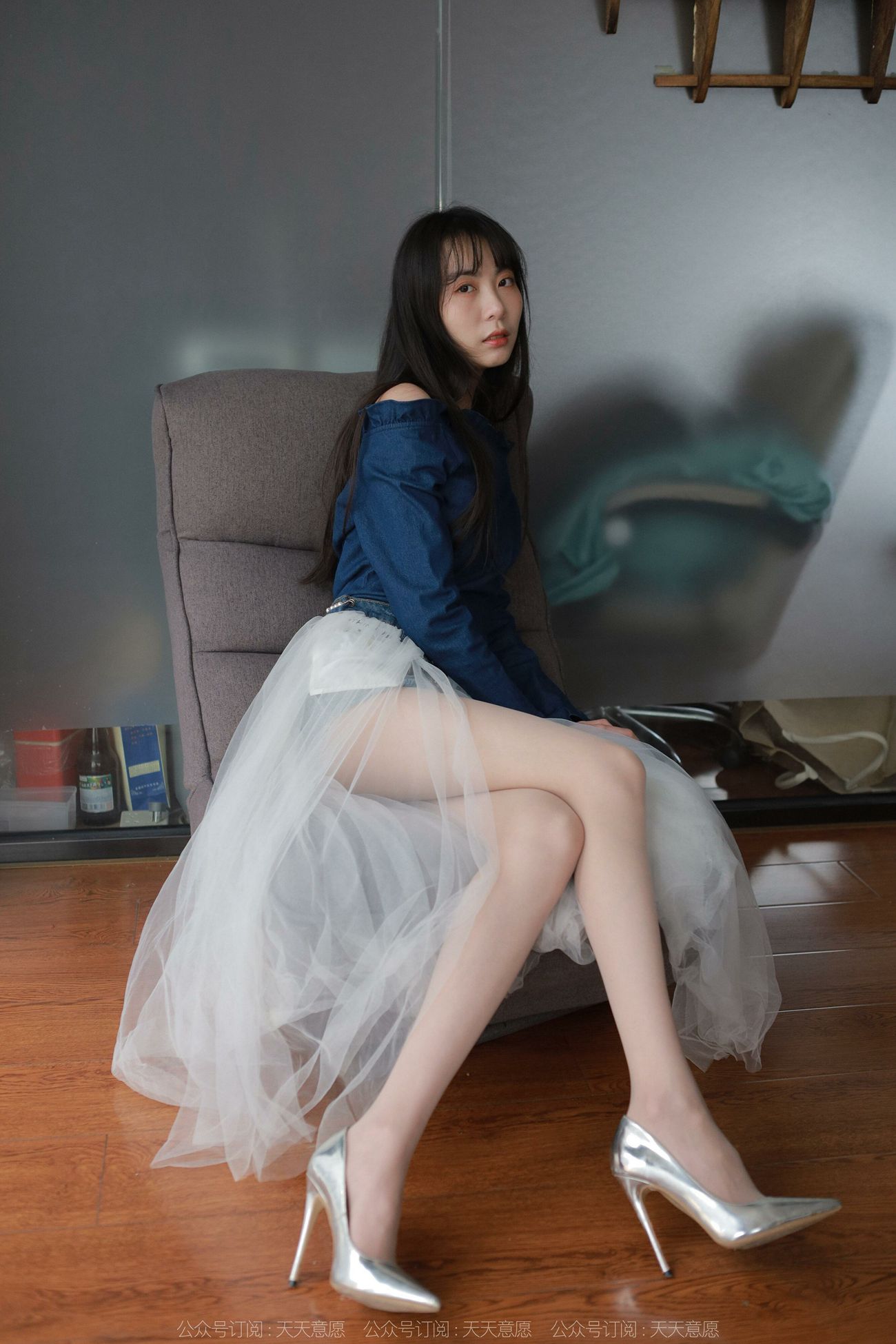 [IESS异思趣向]2022.03.31 丝享家1045：团团《长腿白纱》[95P/145MB]