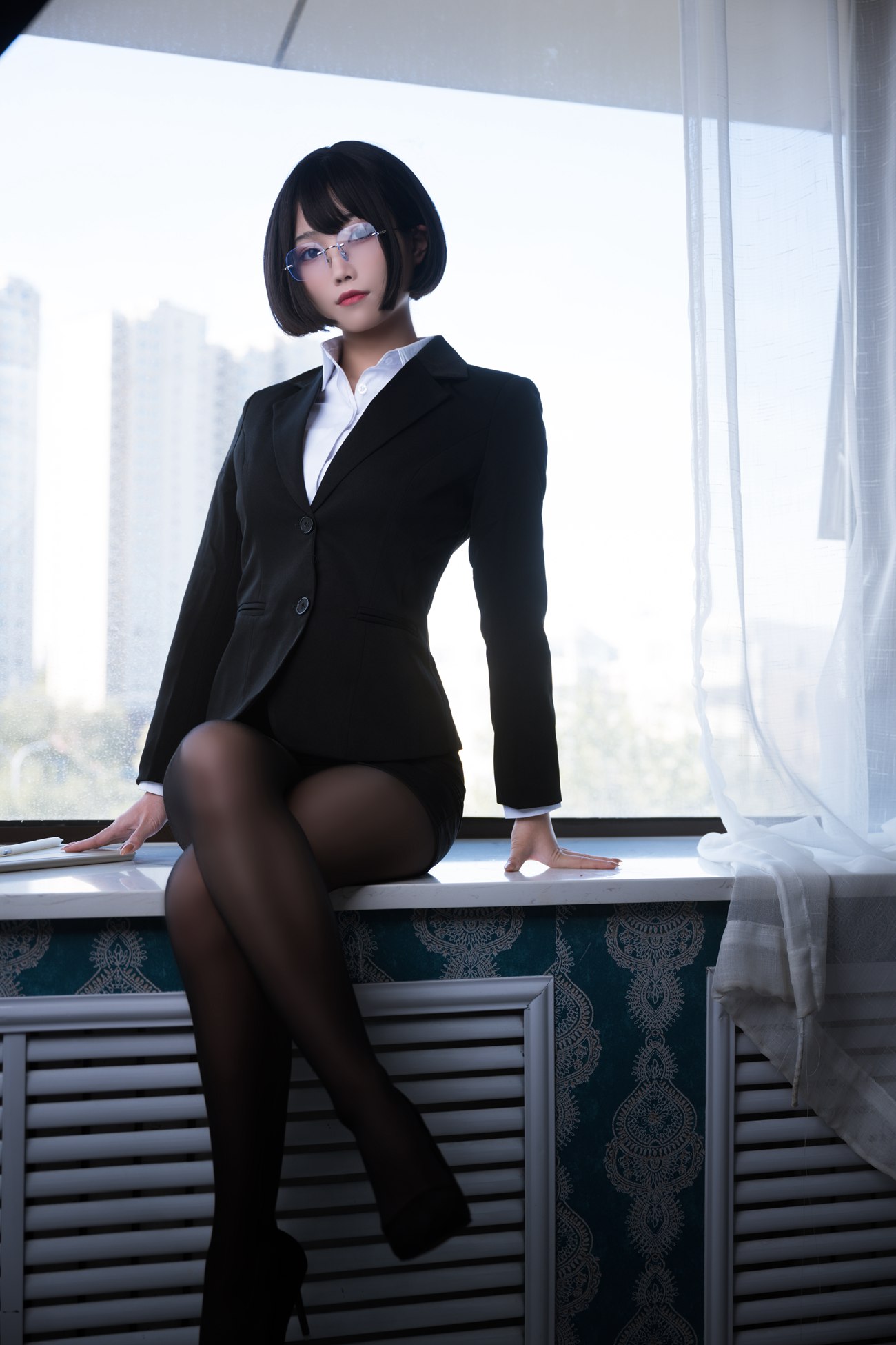 汪知子 - 黑丝OL[16P/138MB]