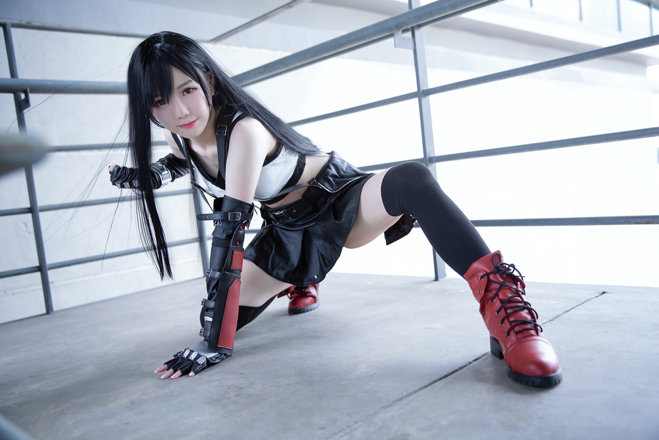 Sally Dorasnow - Tifa [20P/203MB]