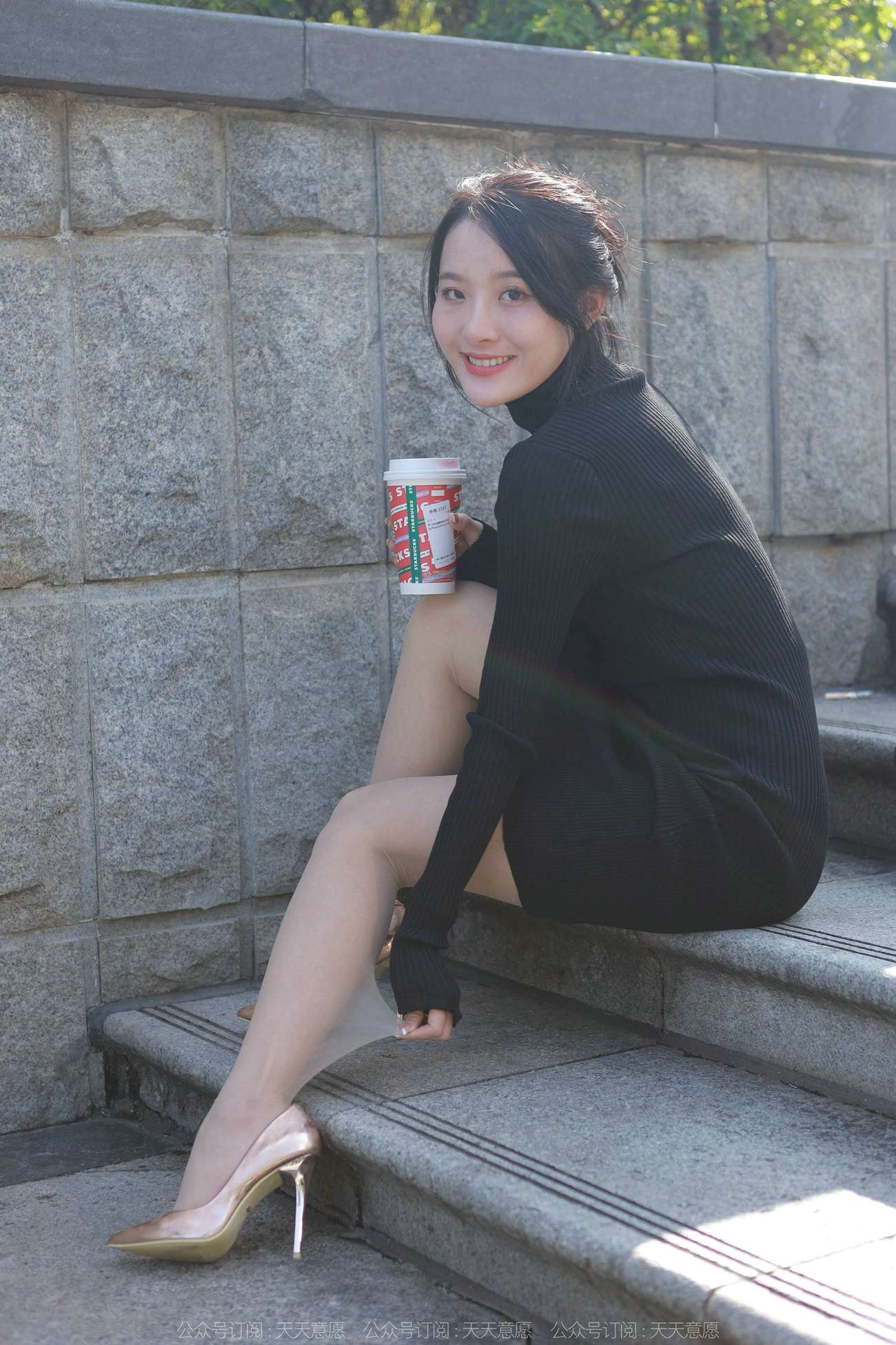 [IESS异思趣向]2022.03.21 丝享家1035：婉萍《黑色包臀裙》[89P/107MB]