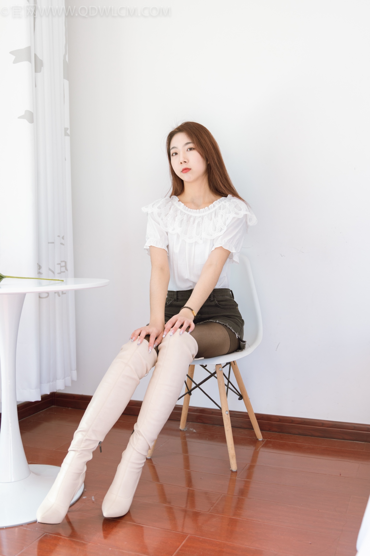 物恋传媒 NO.1094 心心-小黑白[144P/1V/4.12GB]