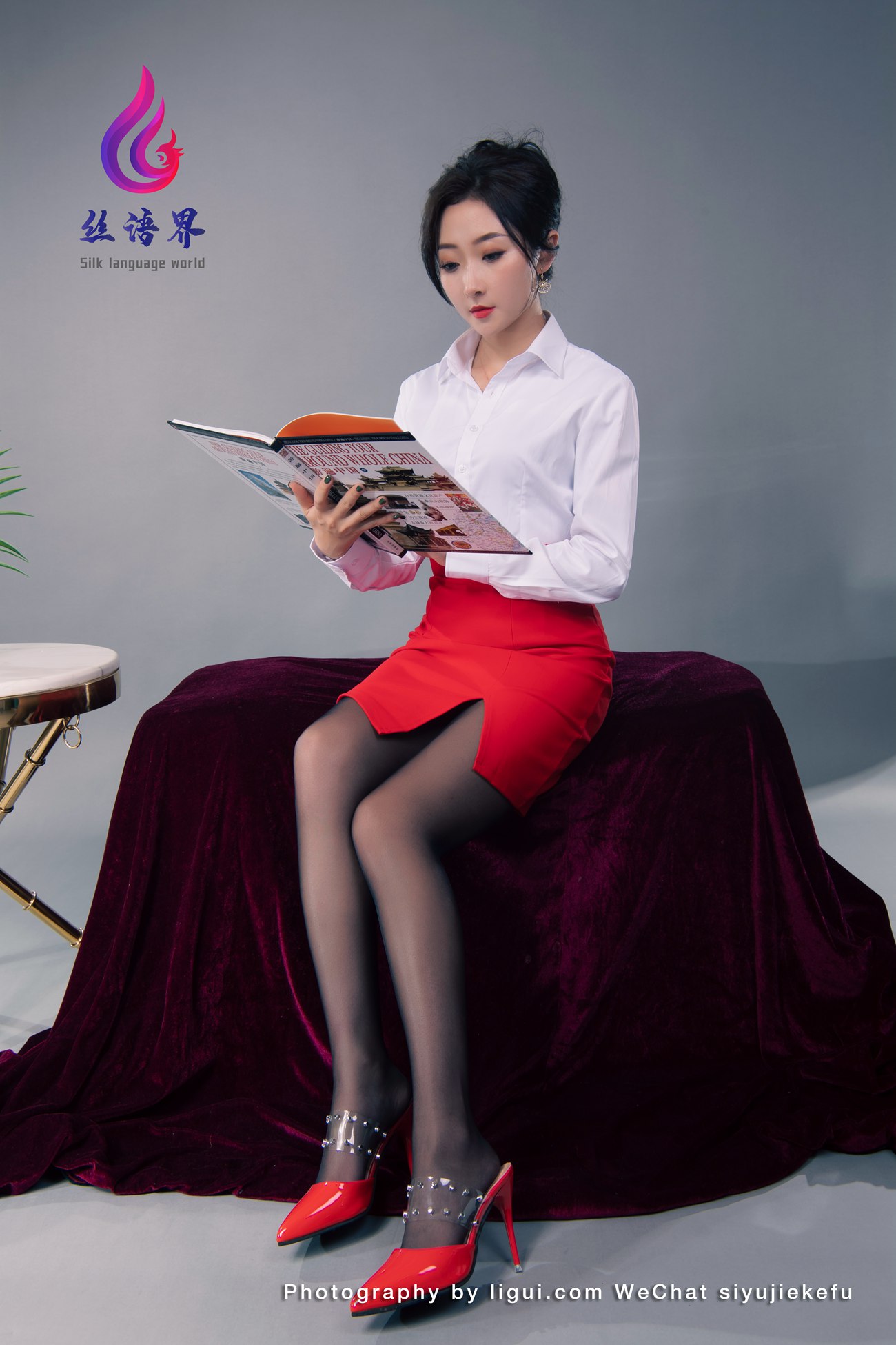 [Ligui丽柜]2022.04.27《那一抹红色》愉心[57+1P/419MB]