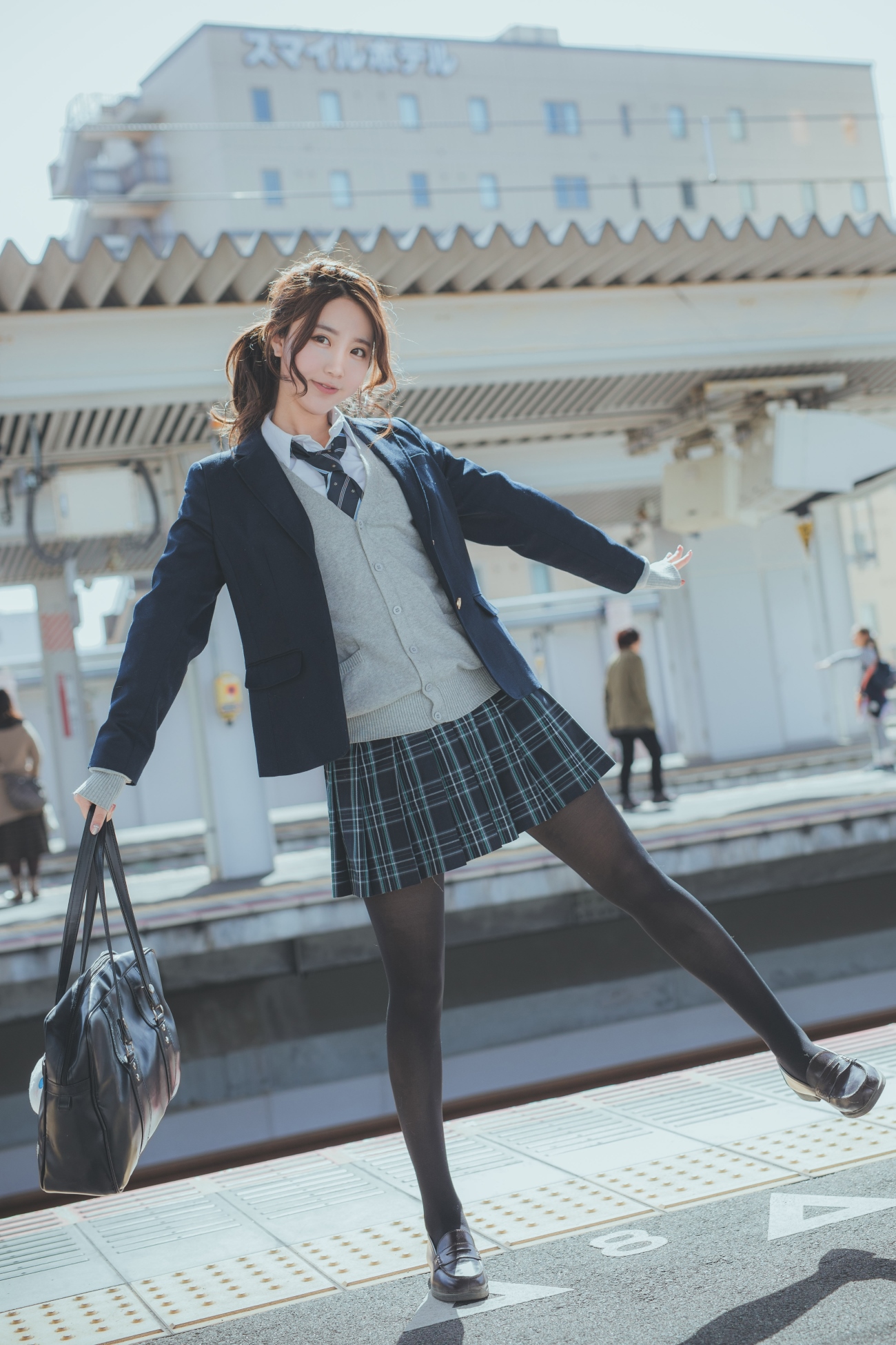 [YITUYU艺图语] 2020.12.16 奈良の夏 川川 [23P/198MB]