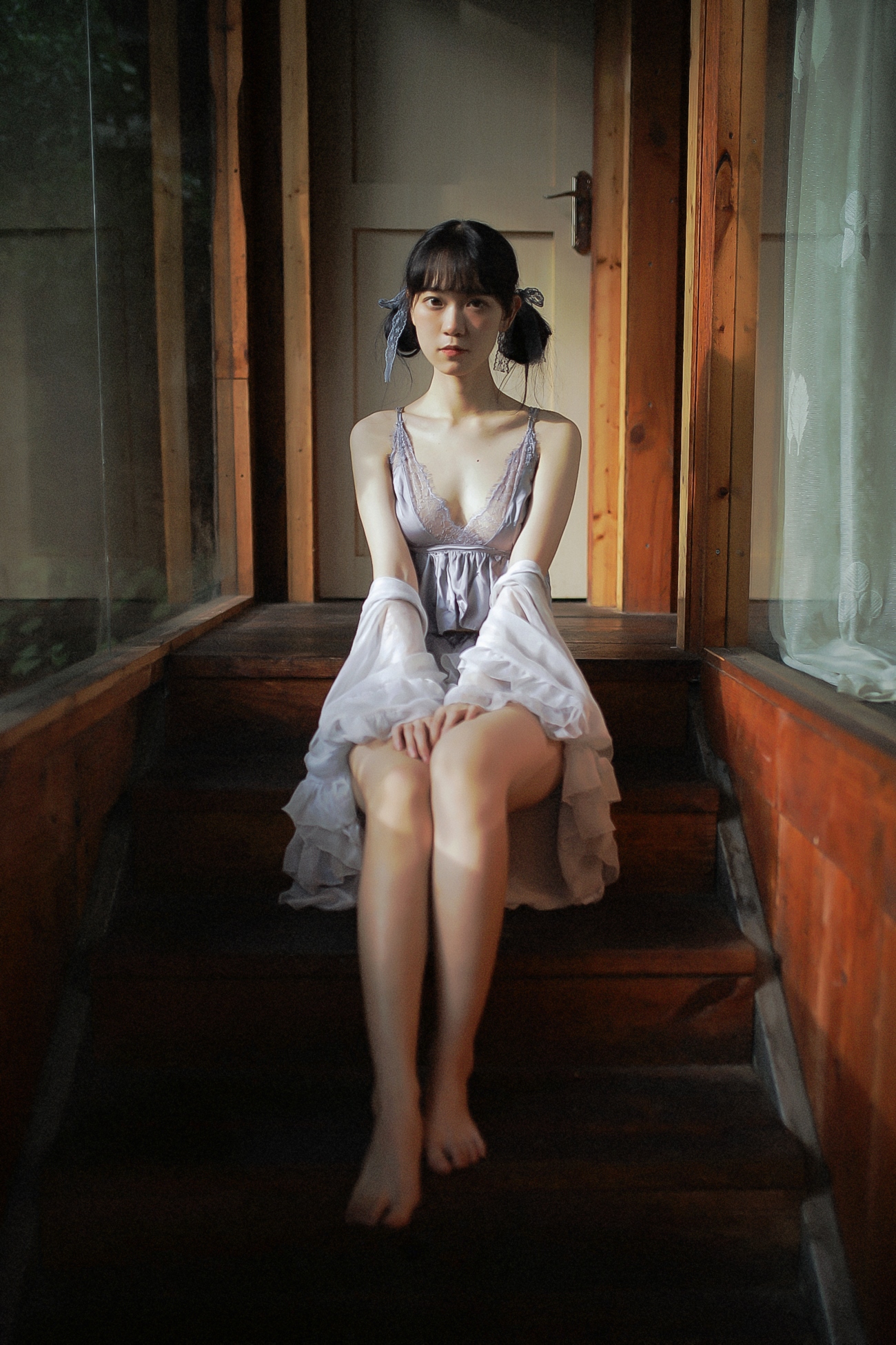 [YITUYU艺图语] 2020.11.28 夏末的阴天 小熊 [26P/267MB]