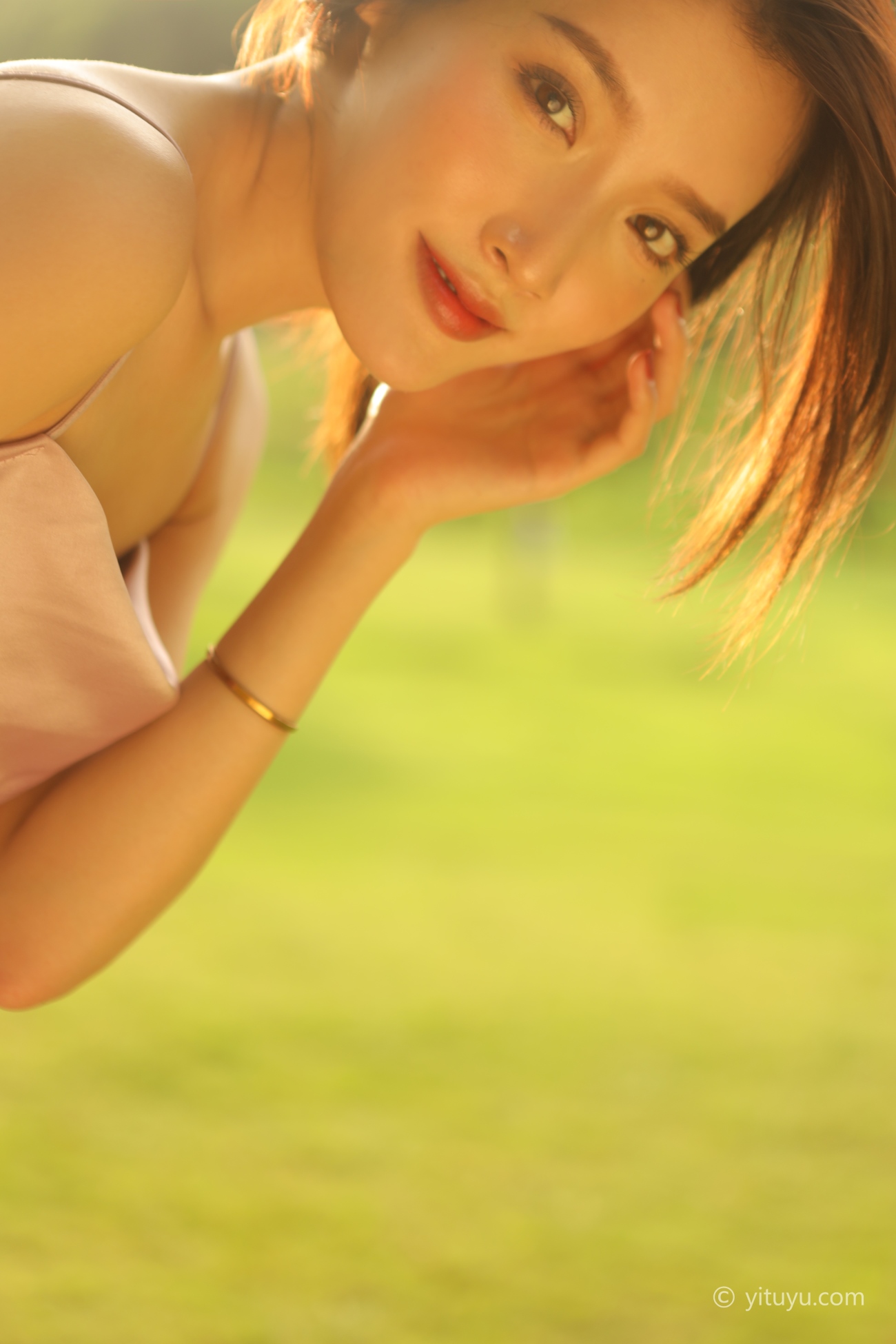 [YITUYU艺图语] 2021.05.14 她，ta 巧玲 [31P/250MB]