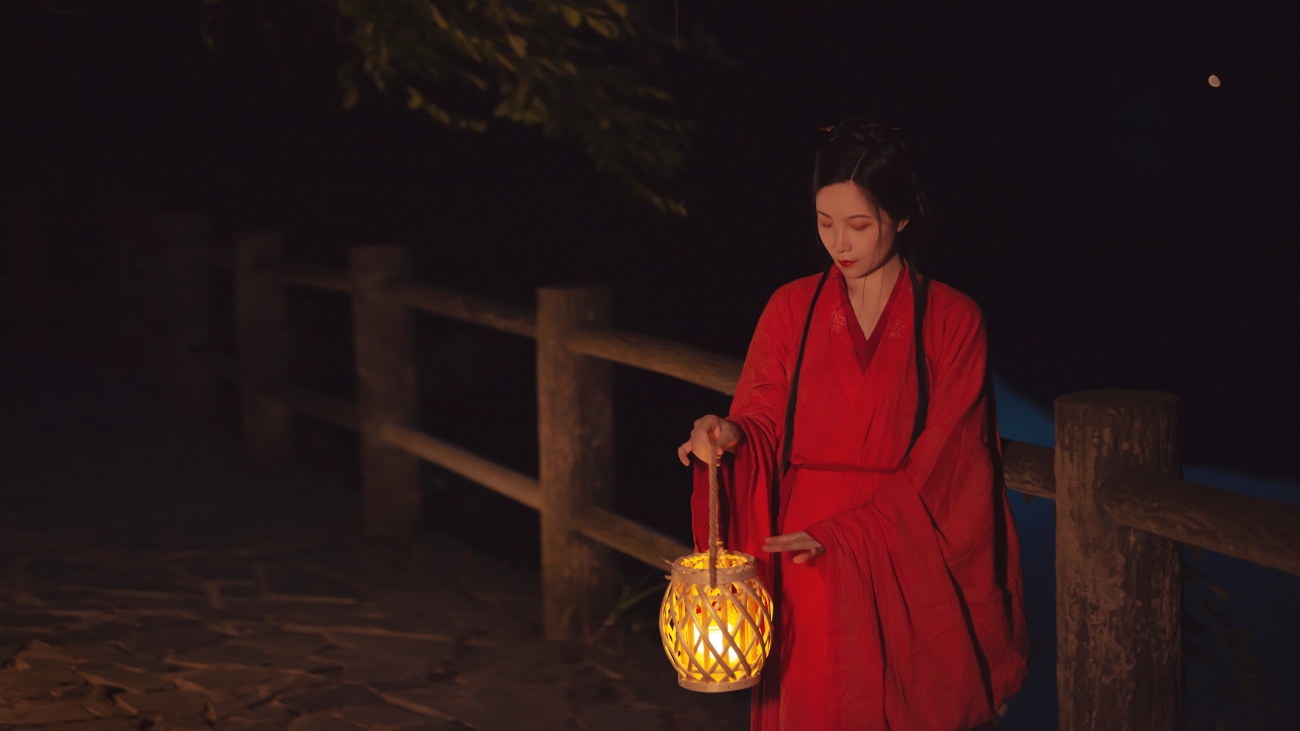 [YITUYU艺图语] 2021.03.01 人间忽晚山河已秋 秦笙 [29P/231MB]