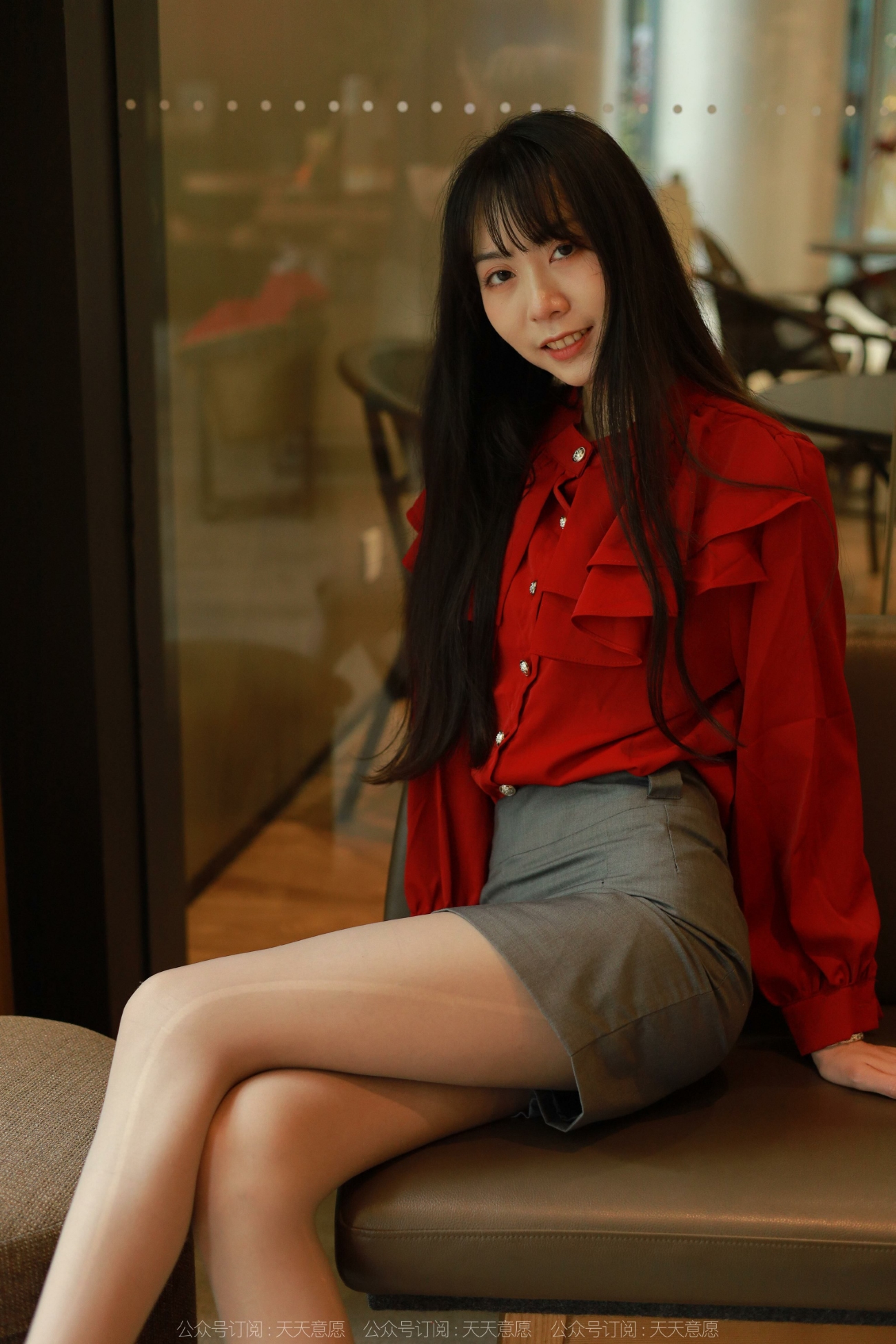 [IESS异思趣向] 耽丝 220402坐对面的团团 [86P/92MB]