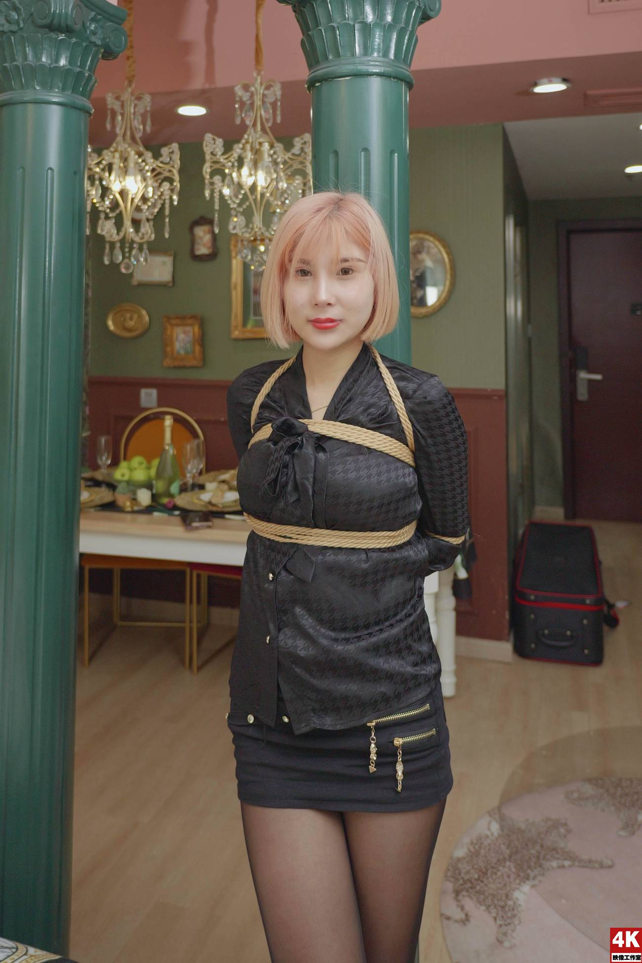 [Ligui丽柜]2022.05.06 卧室里的执勤官（下）小發[85+1P/113MB]