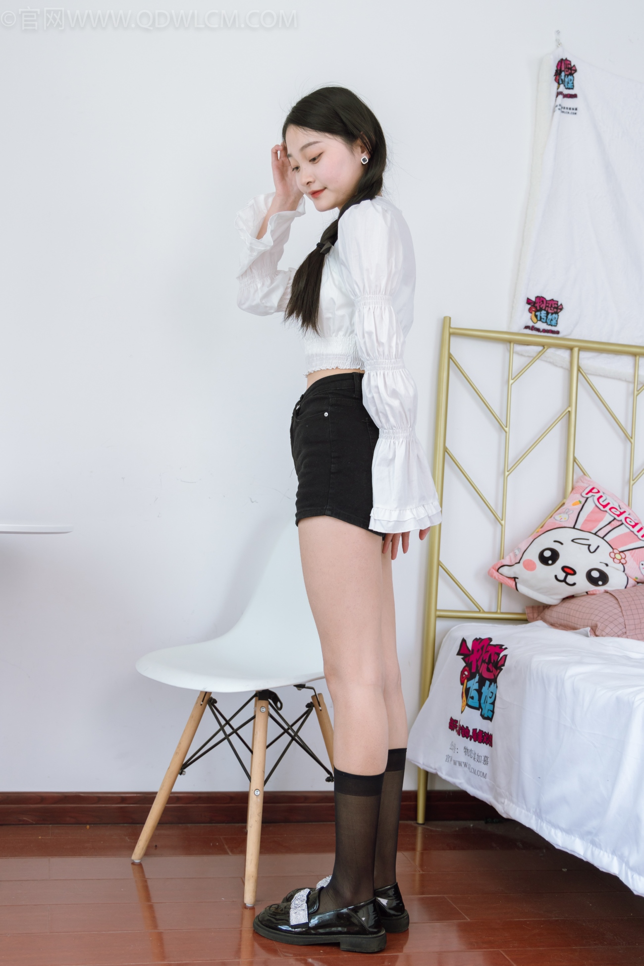 物恋传媒 NO.1128 白白-小资情怀[150P/1V/4.08GB]