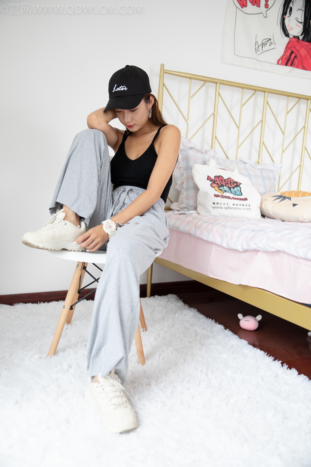 物恋传媒 NO.1121 言言-夏日街头[149P/1V/3.34GB]