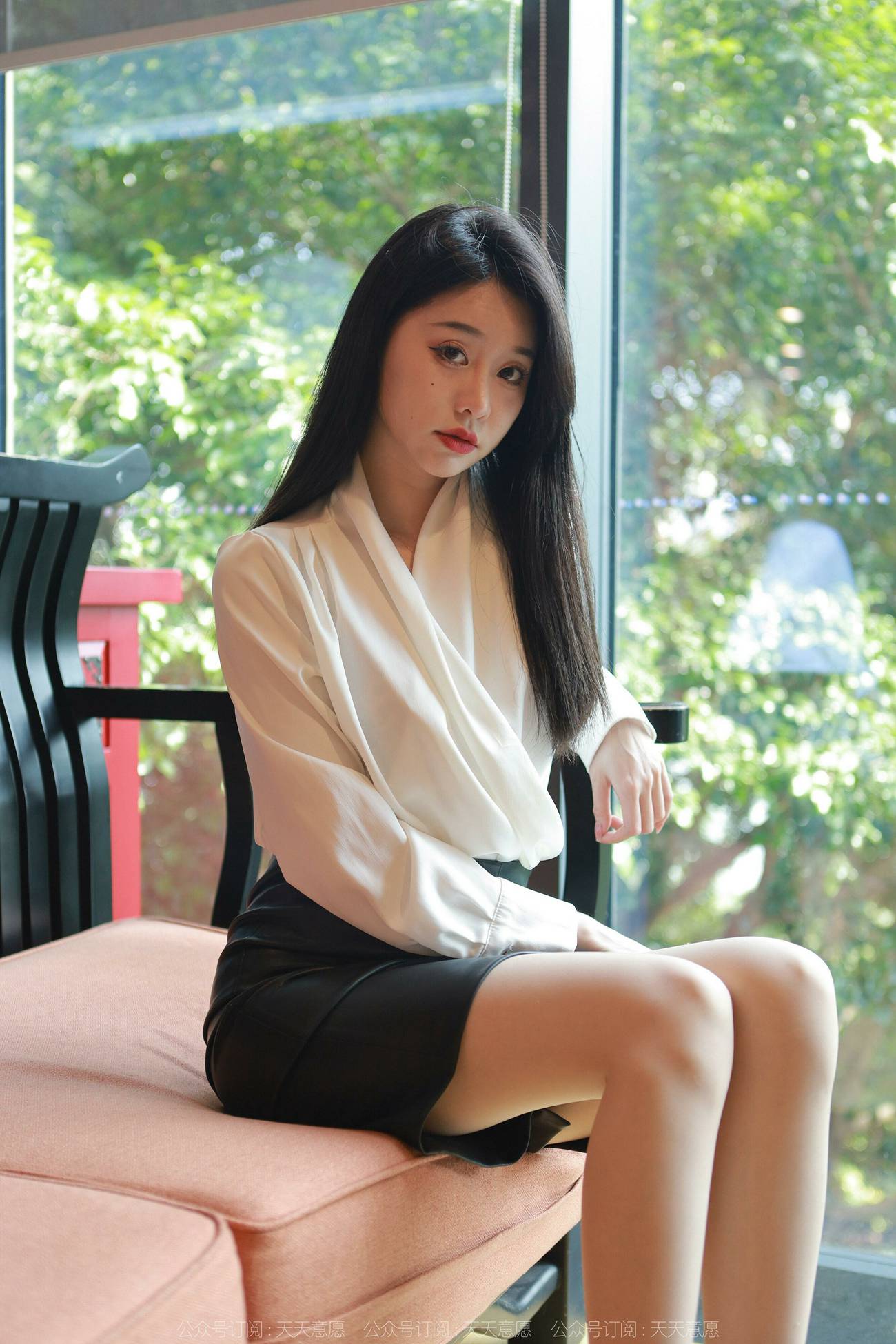 [IESS异思趣向] 2022.04.08 丝享家1053：佳爷《三月特辑》[83P/118MB]