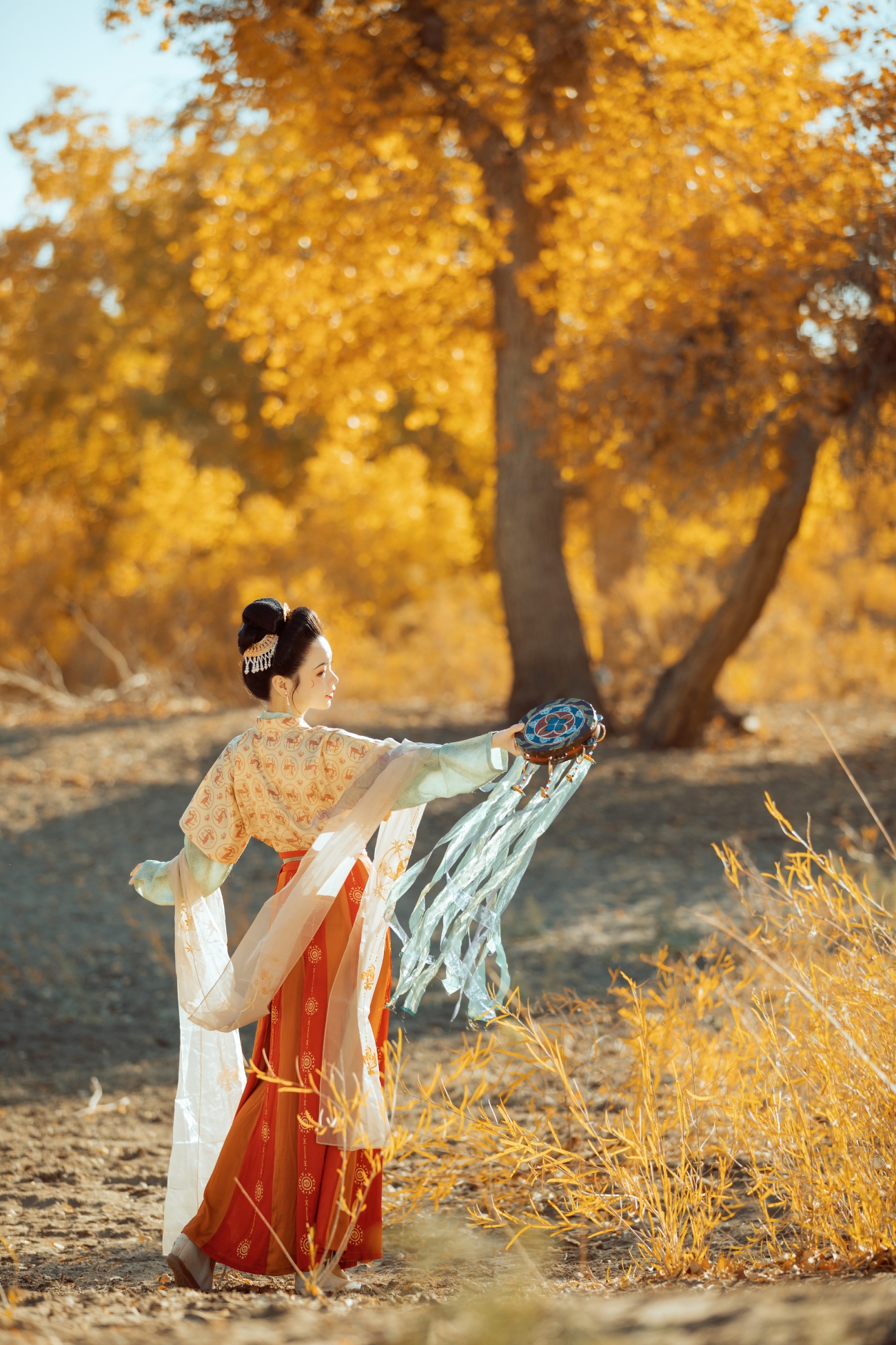 [YITUYU艺图语] 2021.08.18 携花 薄荷 [29P/458MB]