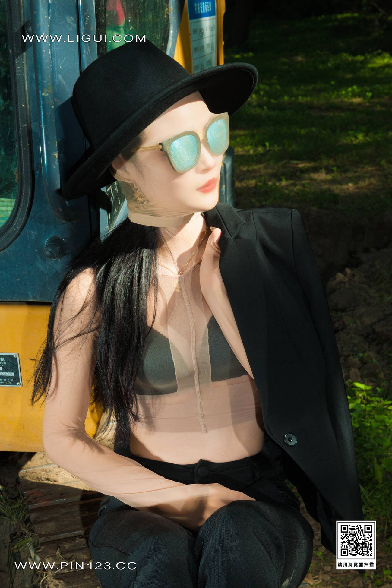 [Ligui丽柜]2022.07.04 《工地丝享家》苏黎[66+1P/106MB]