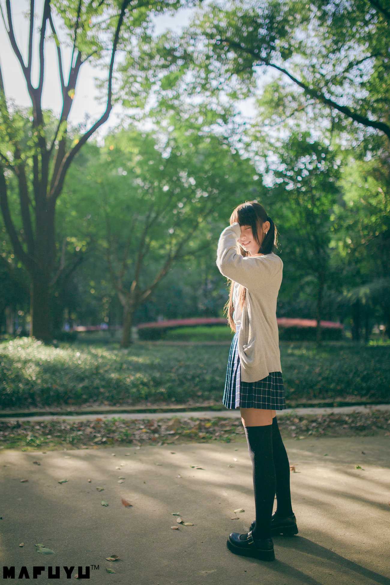 神楽板真冬 - JK系列套图[126P/1.81GB]