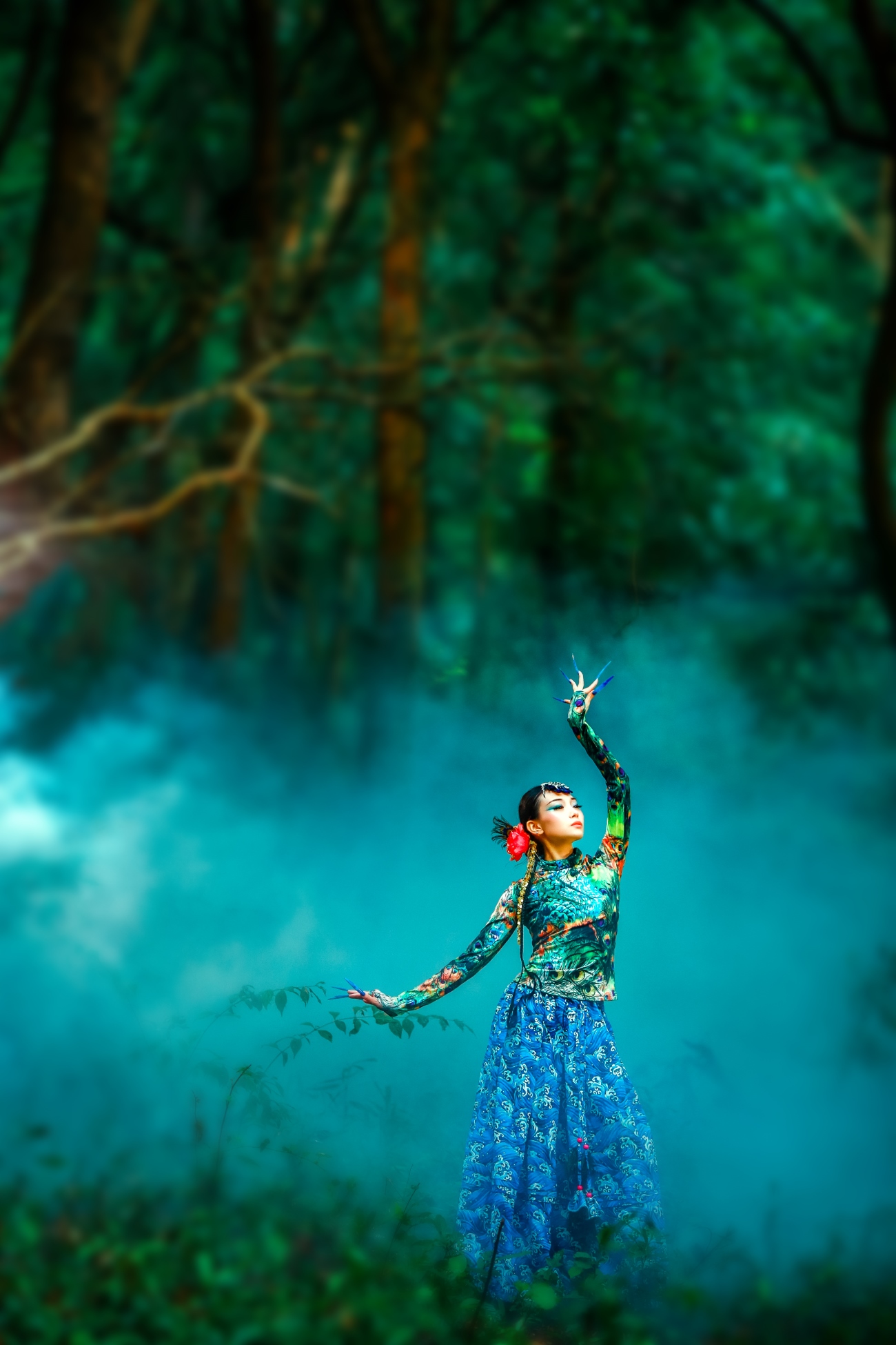 [YITUYU艺图语] 2021.08.18 孔雀林 青萧 [32P/314MB]