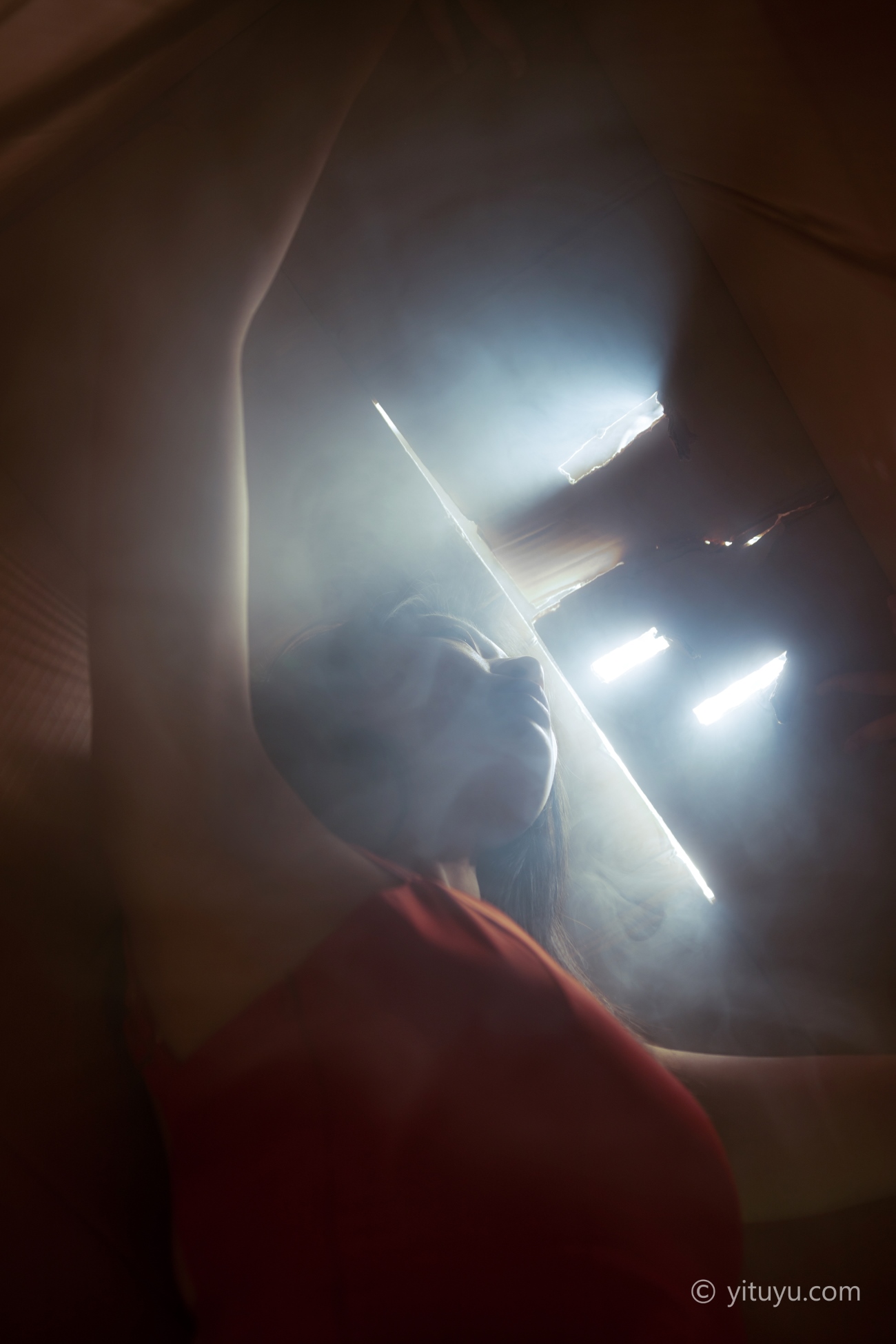 [YITUYU艺图语] 2021.05.24 红装 娇娇 [35P/323MB]