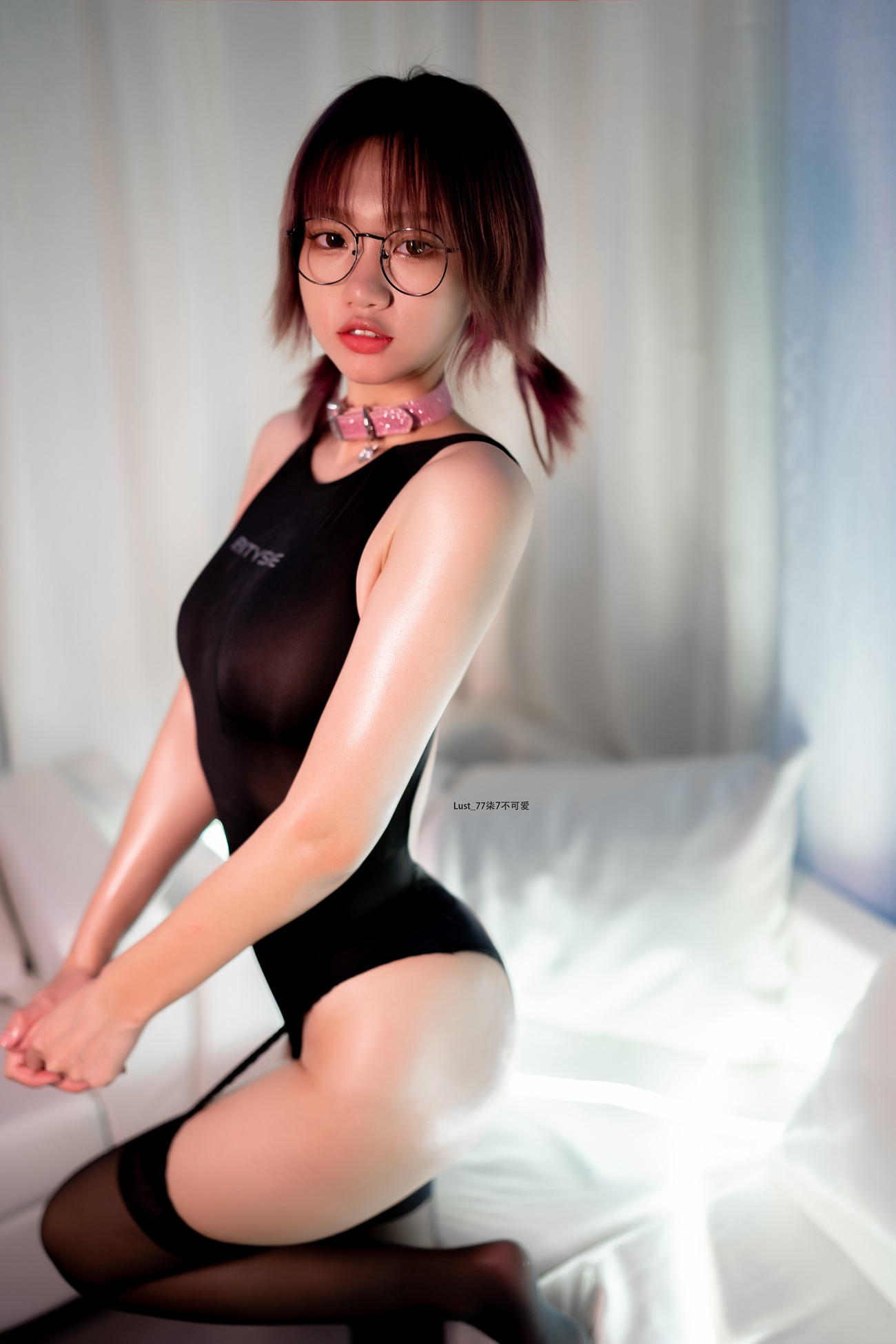 网紅Coser@柒柒要乖哦 竞泳水着 [82P/1.03G]