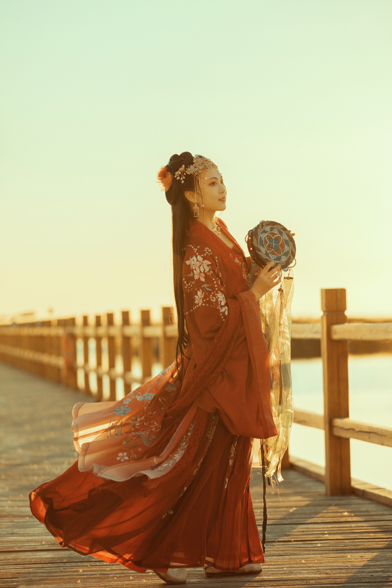 [YITUYU艺图语] 2021.08.17 西洲 碧山 [22P/366MB]