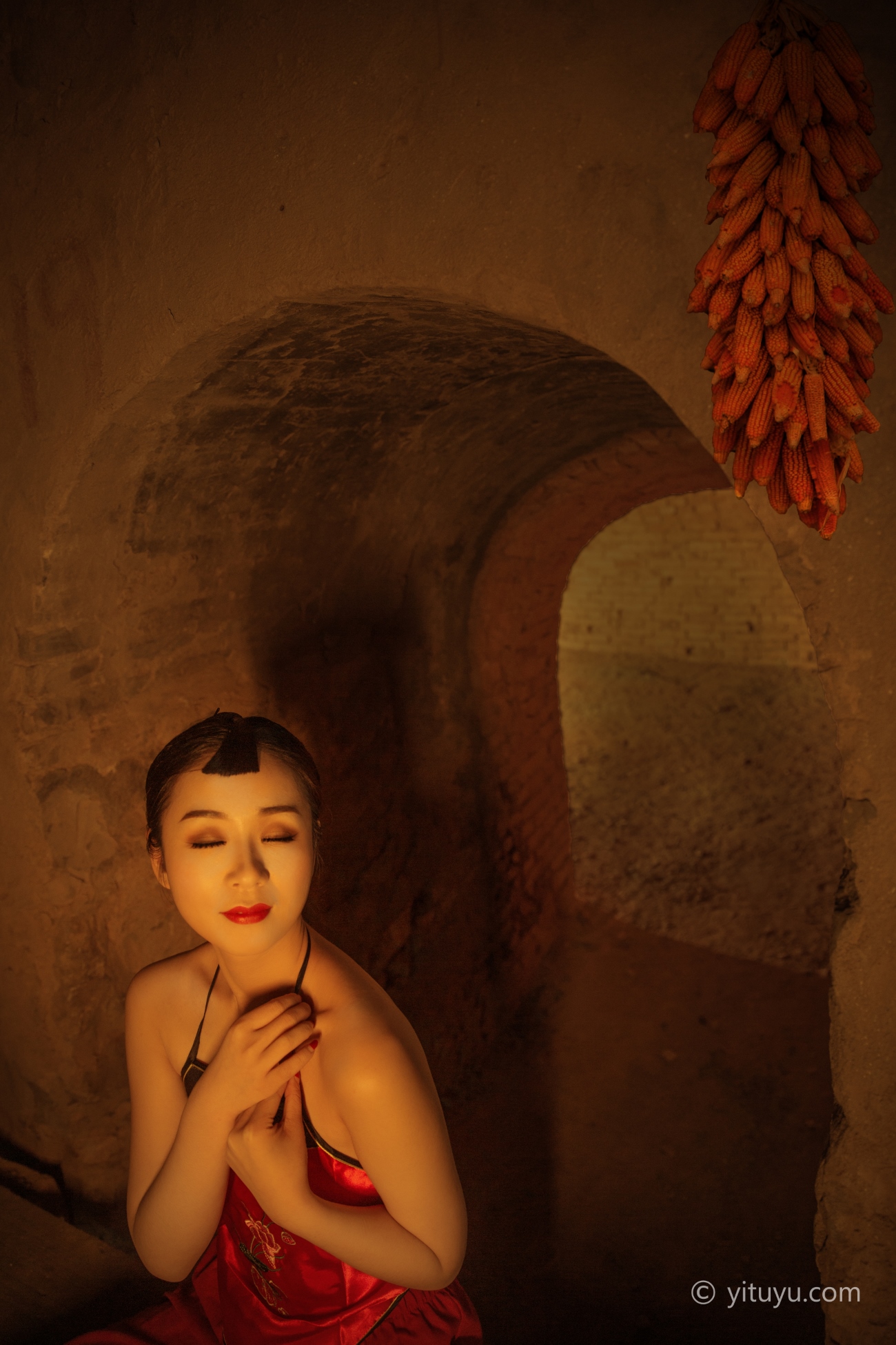 [YITUYU艺图语] 2021.06.07 红高粱・九儿 可可 [27P/336MB]