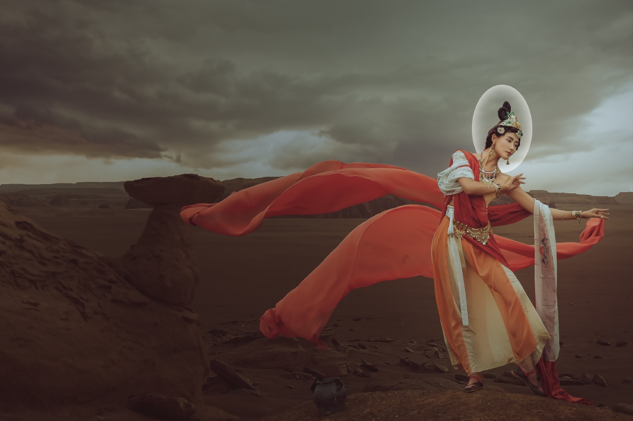 [YITUYU艺图语] 2021.07.14 大漠胡杨情 婉君 [40P/280MB]