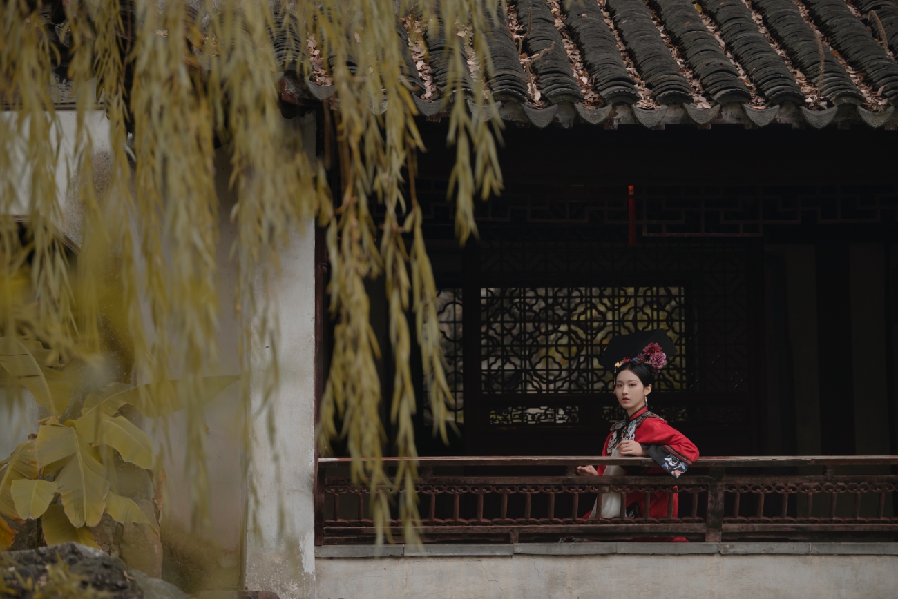 [YITUYU艺图语] 2021.08.10 晚秋 苏苏 [34P/685MB]