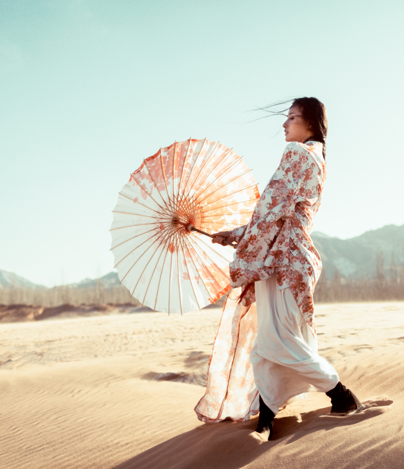 [YITUYU艺图语] 2021.06.23 天涯过客 卓煜茜 [26P/145MB]