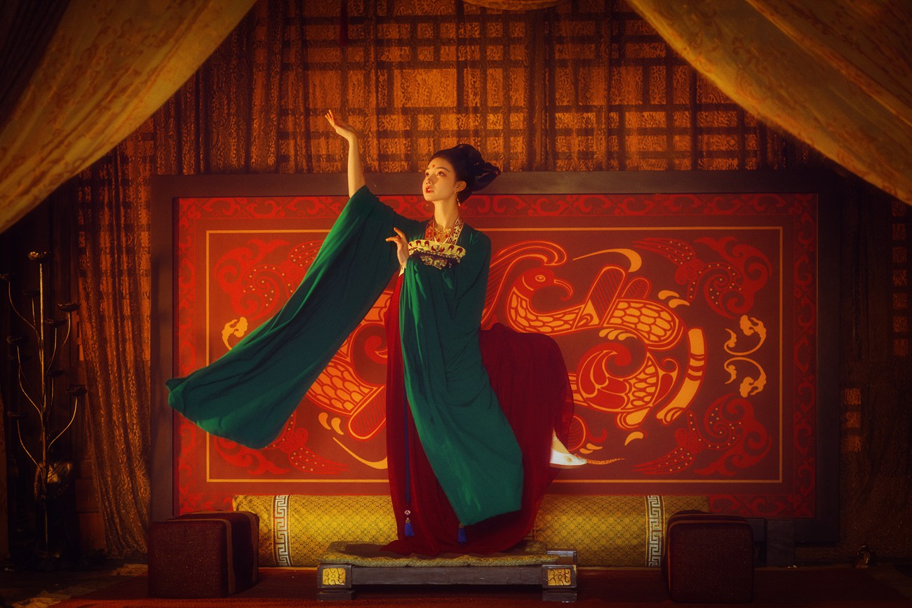 [YITUYU艺图语] 2021.08.19 公主小札 定亲 猫夏小卡 [28P/1.08G]